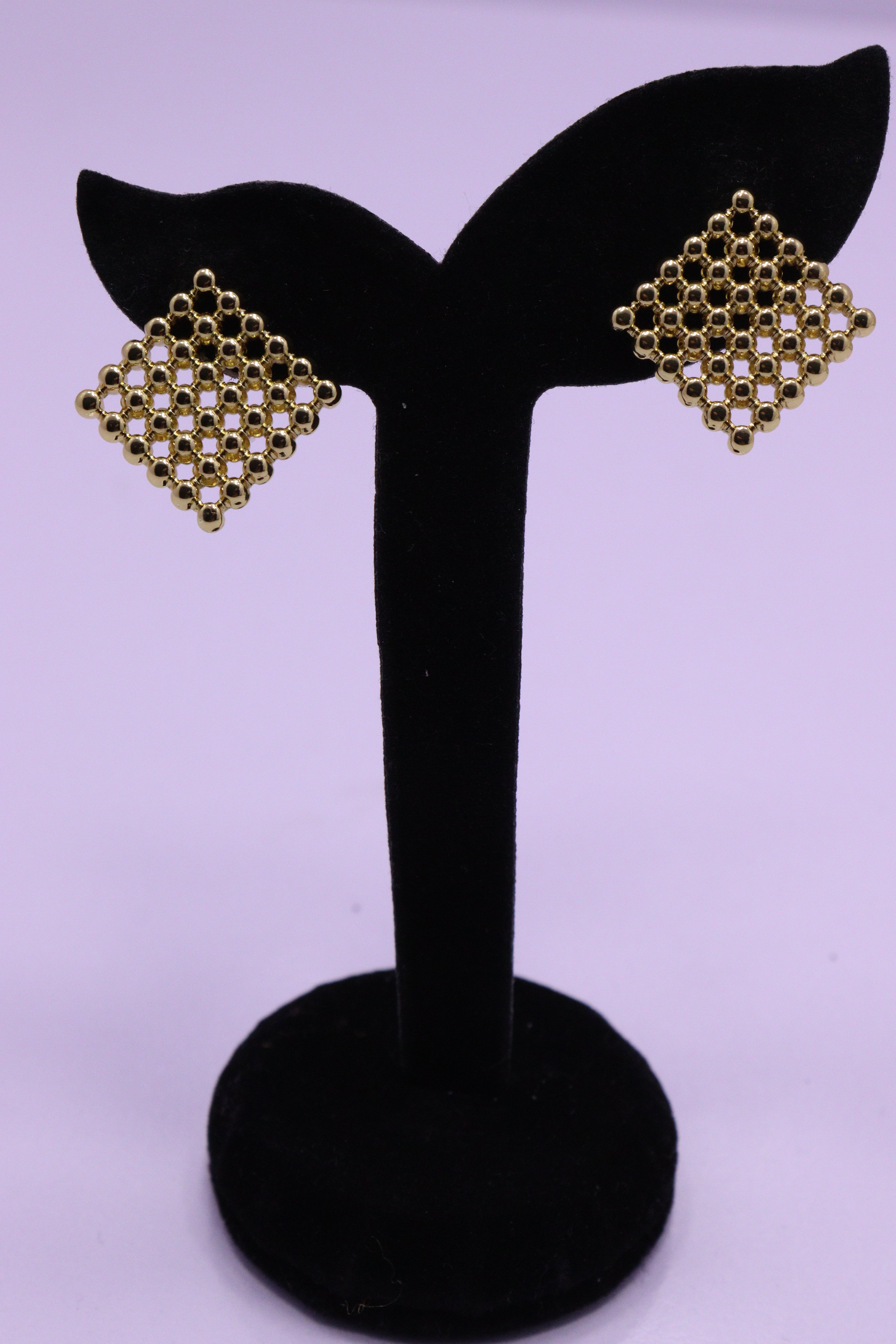 Bold Glow Series 0144 - AZ Golden Ear ring