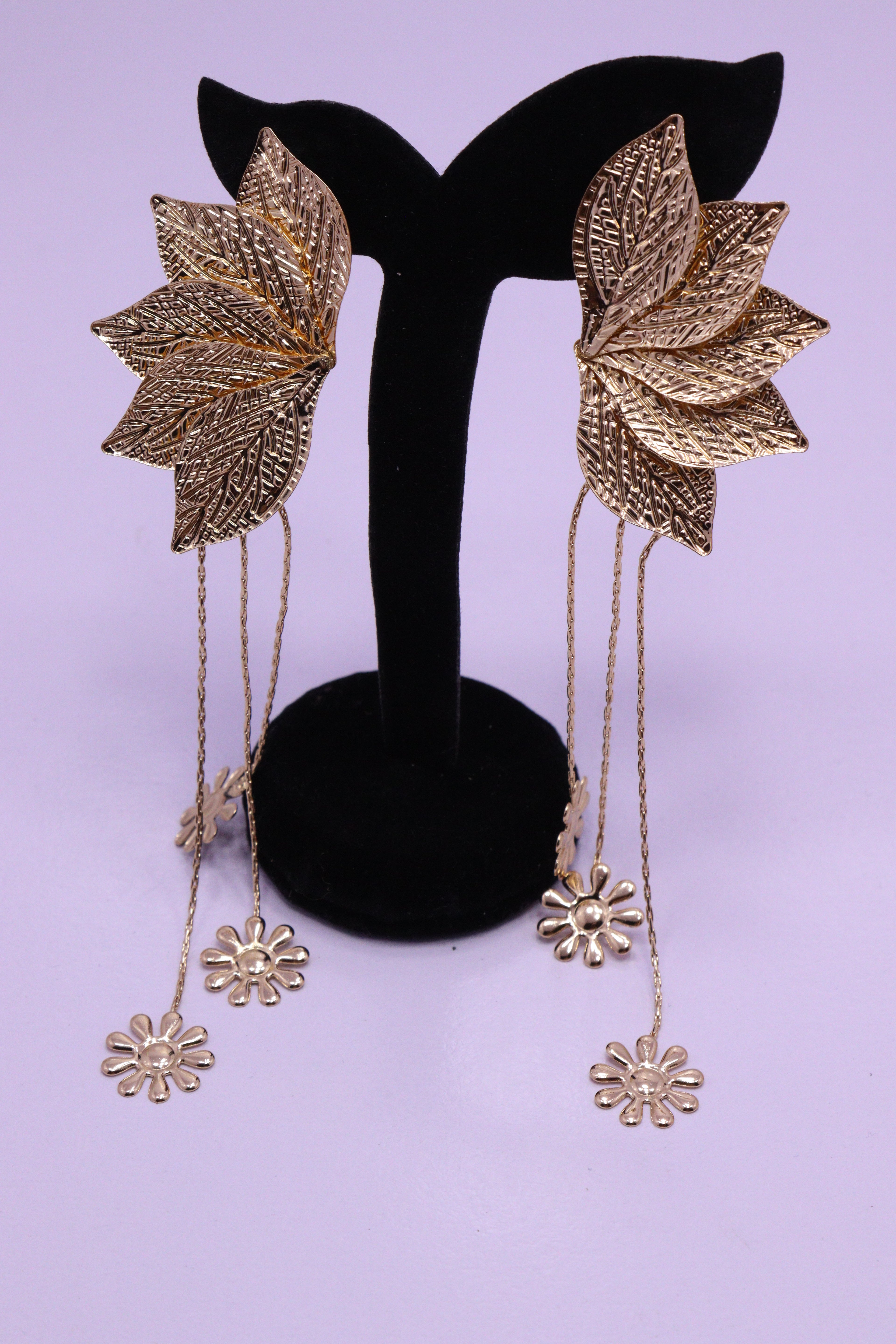 Bold Glow Series 0145 - AZ Golden Ear ring