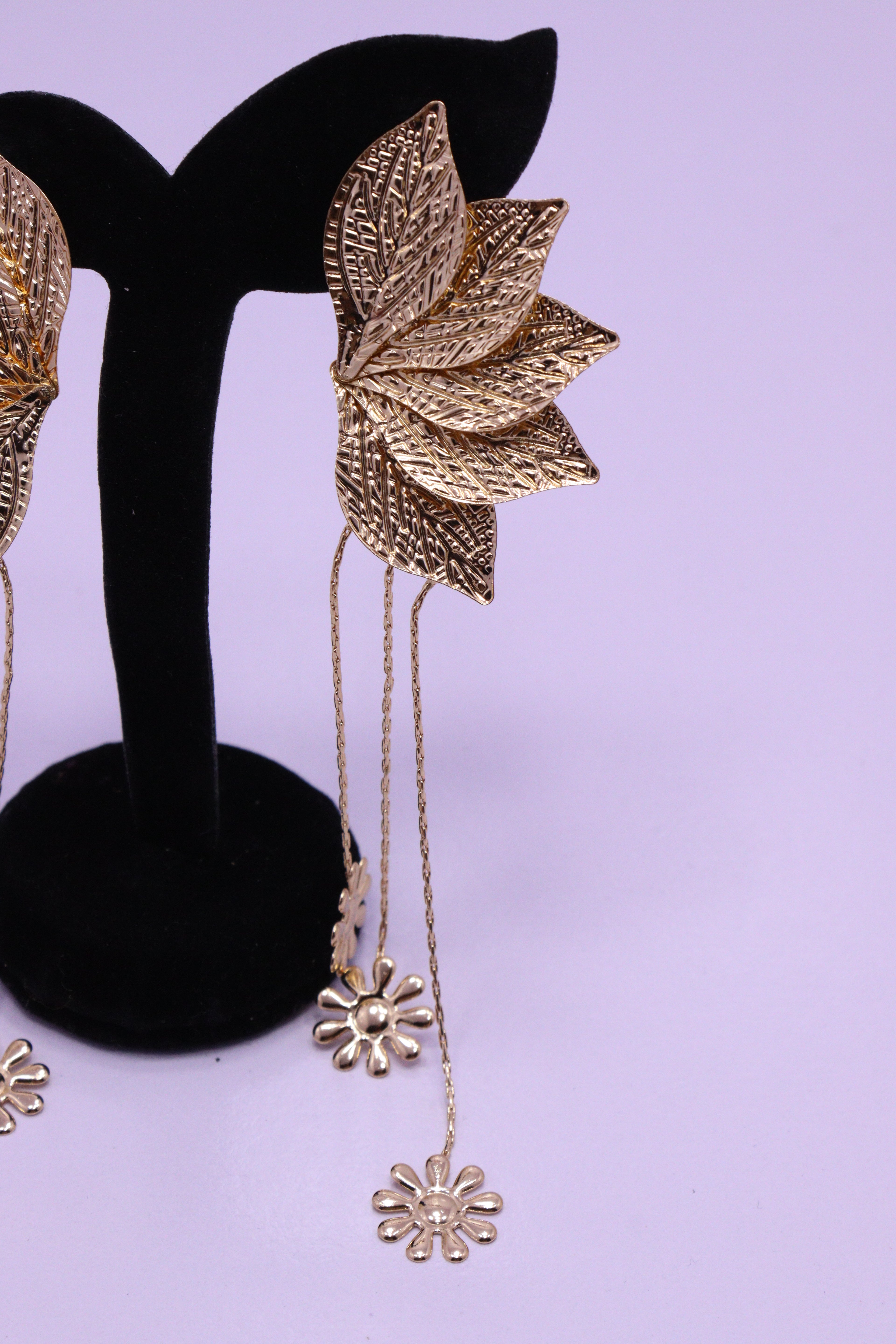 Bold Glow Series 0145 - AZ Golden Ear ring