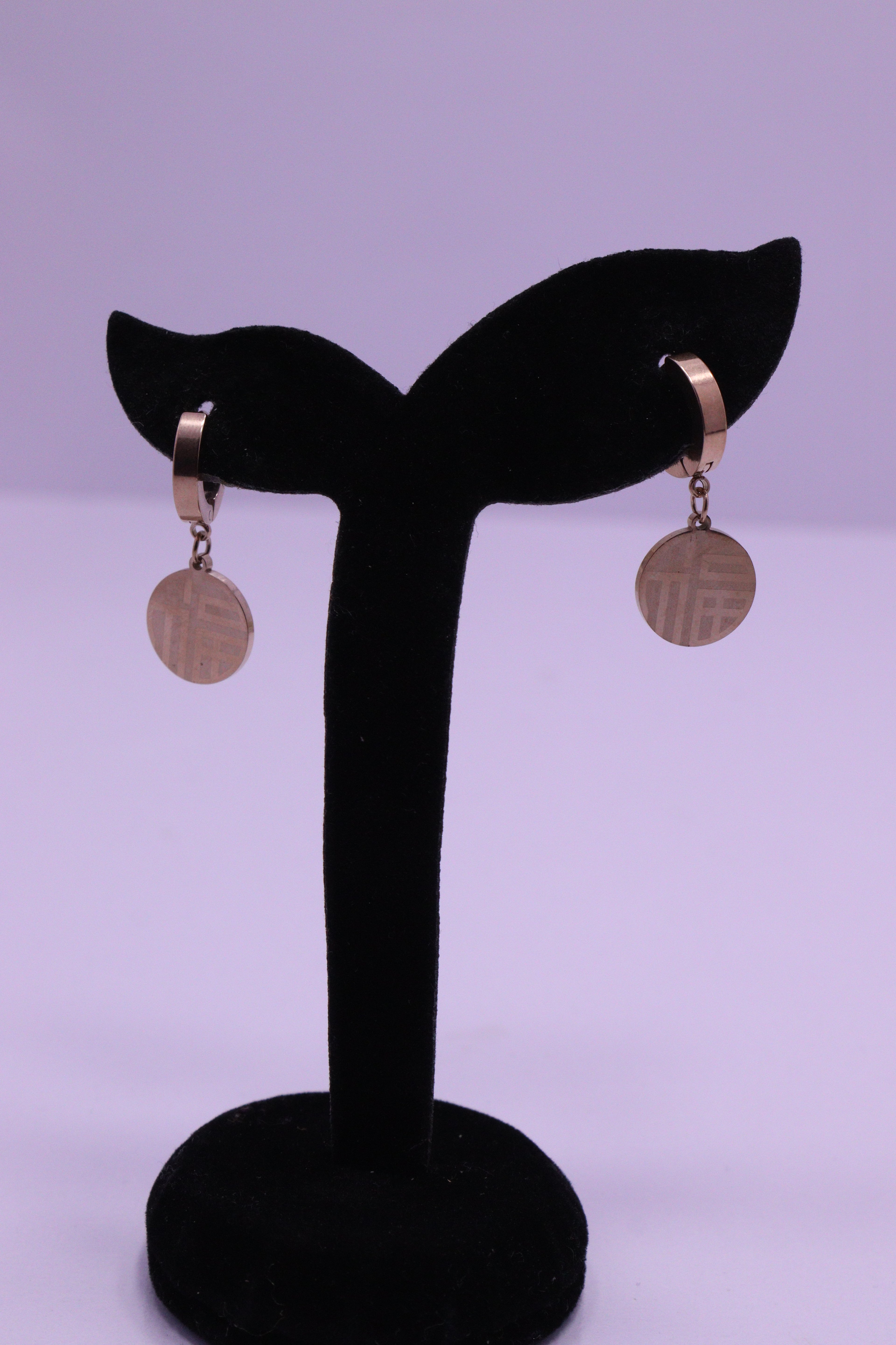 Bold Glow Series 0146 - AZ Golden Ear ring