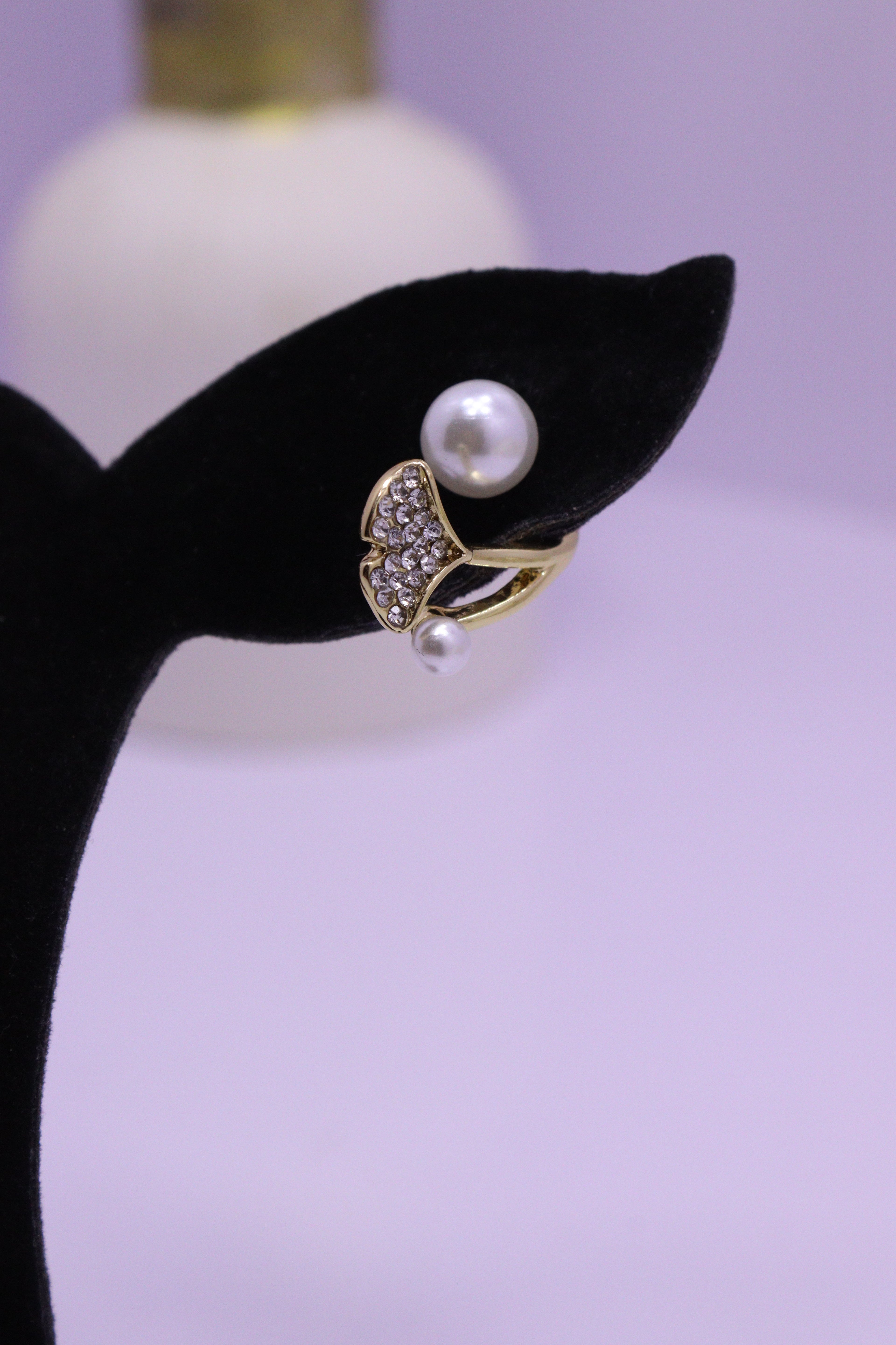 Bold Glow Series 0147 - AZ Golden Ear ring