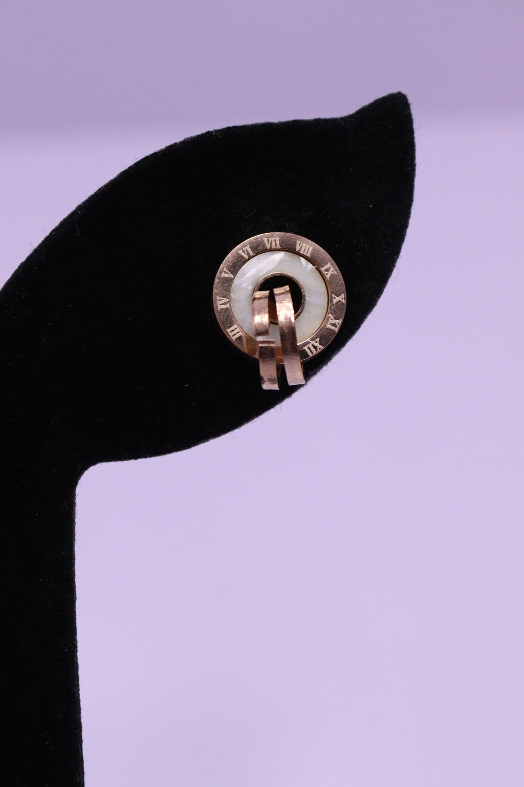 Bold Glow Series 0149 - AZ Golden Ear ring