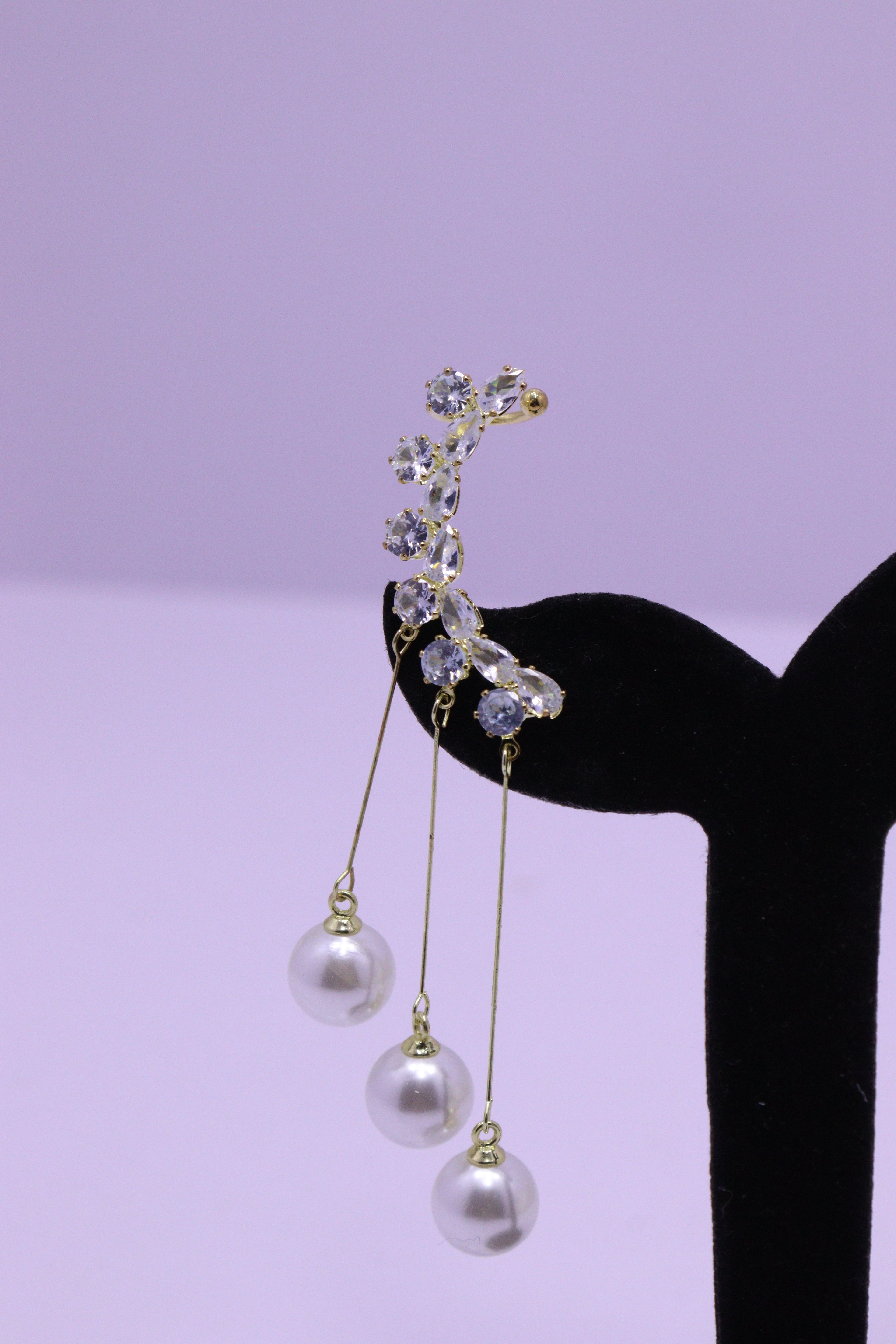 Bold Glow Series 0154 - AZ Silver Ear ring