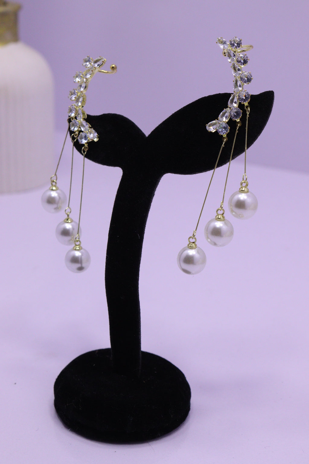 Bold Glow Series 0154 - AZ Silver Ear ring