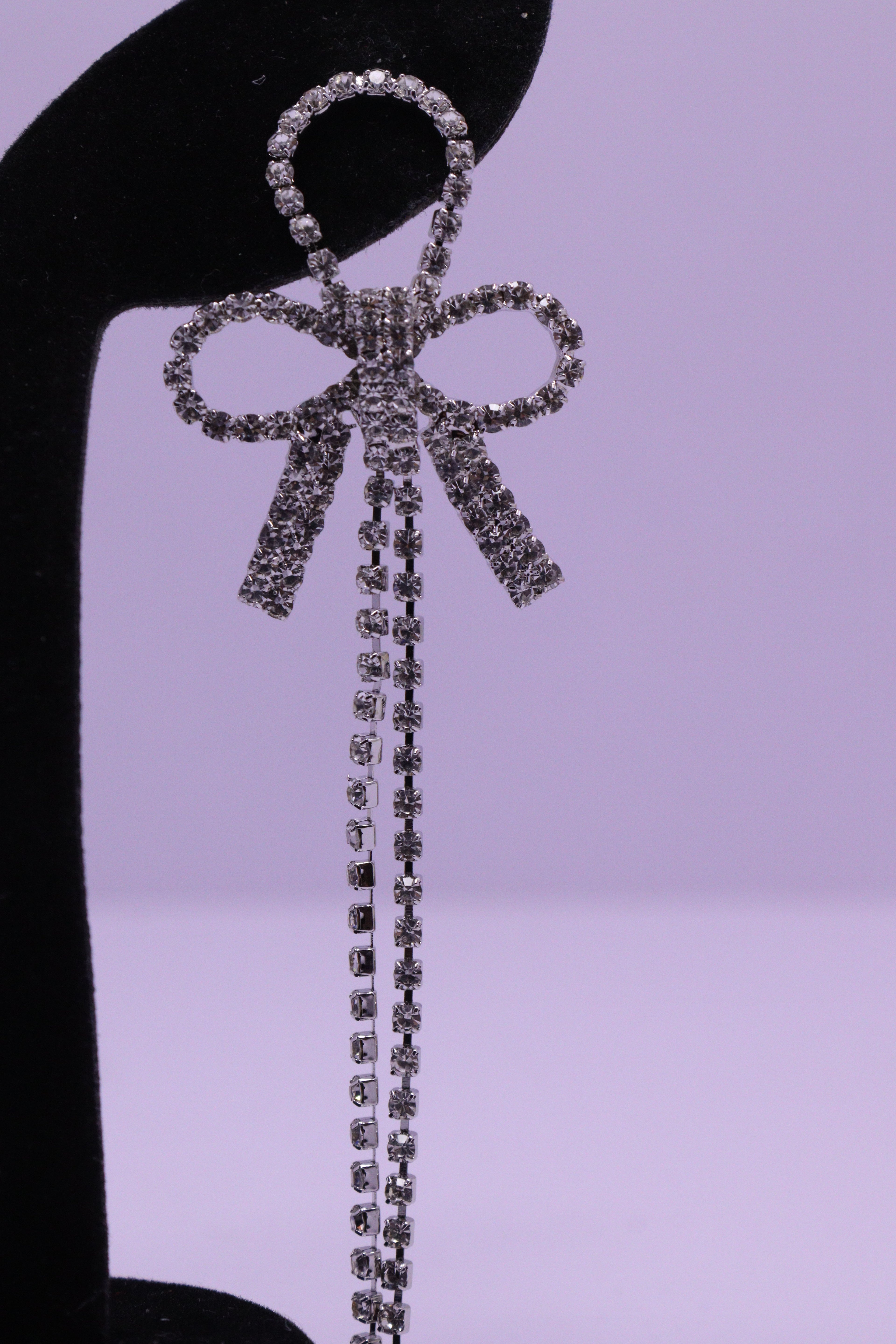 Bold Glow Series 0163 - AZ Silver Ear ring