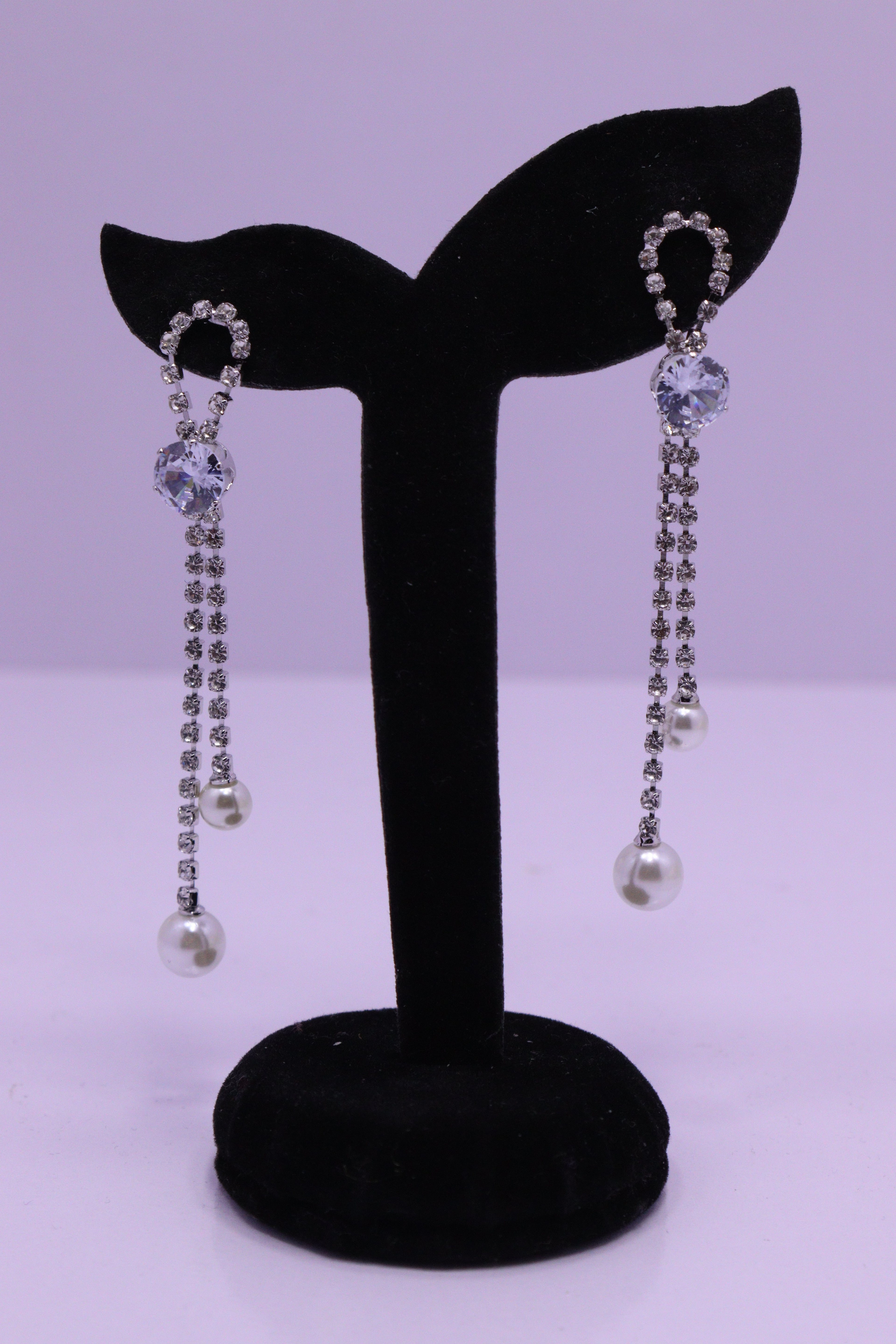 Bold Glow Series 0165 - AZ Silver Ear ring