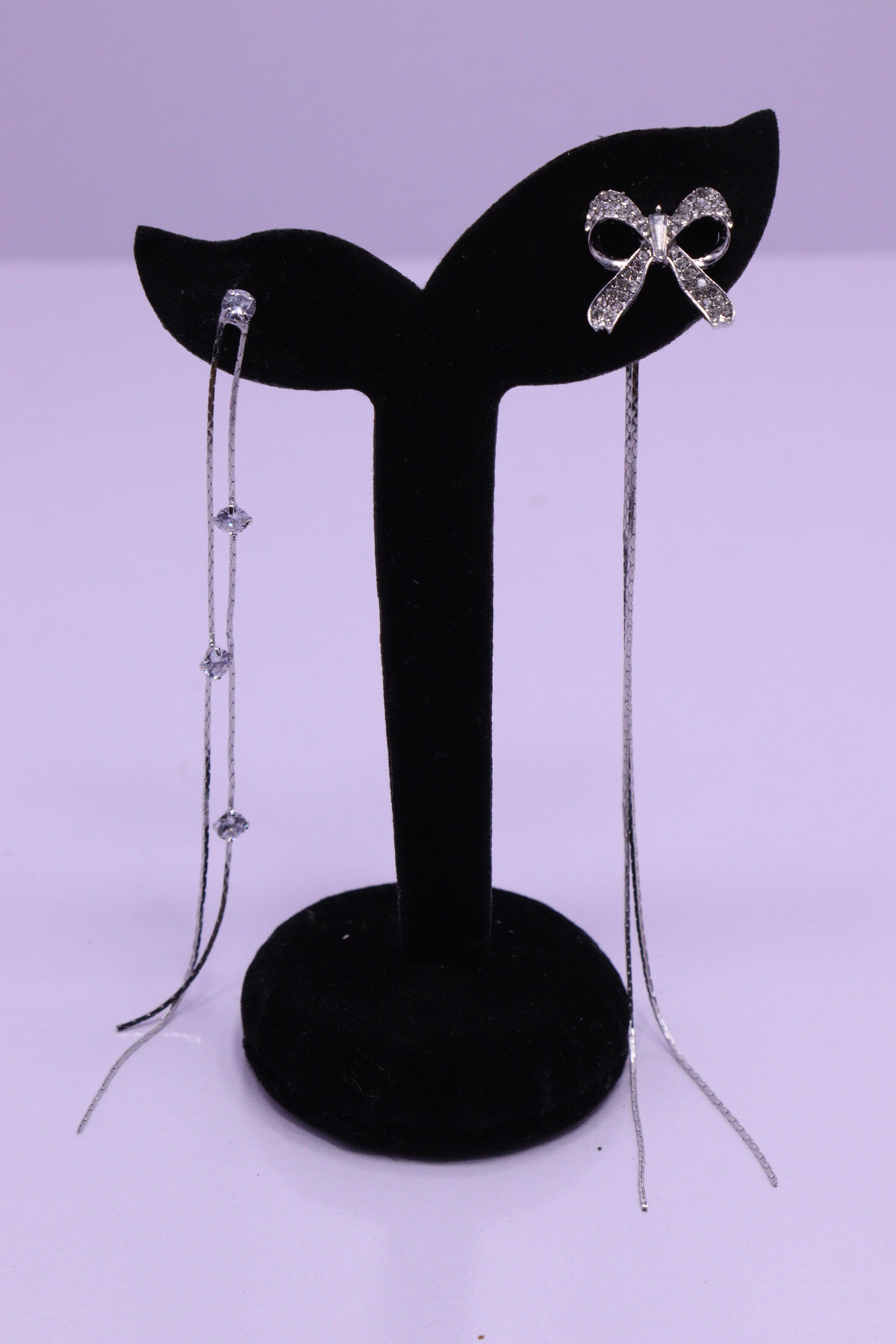 Bold Glow Series 0166 - AZ Silver Ear ring