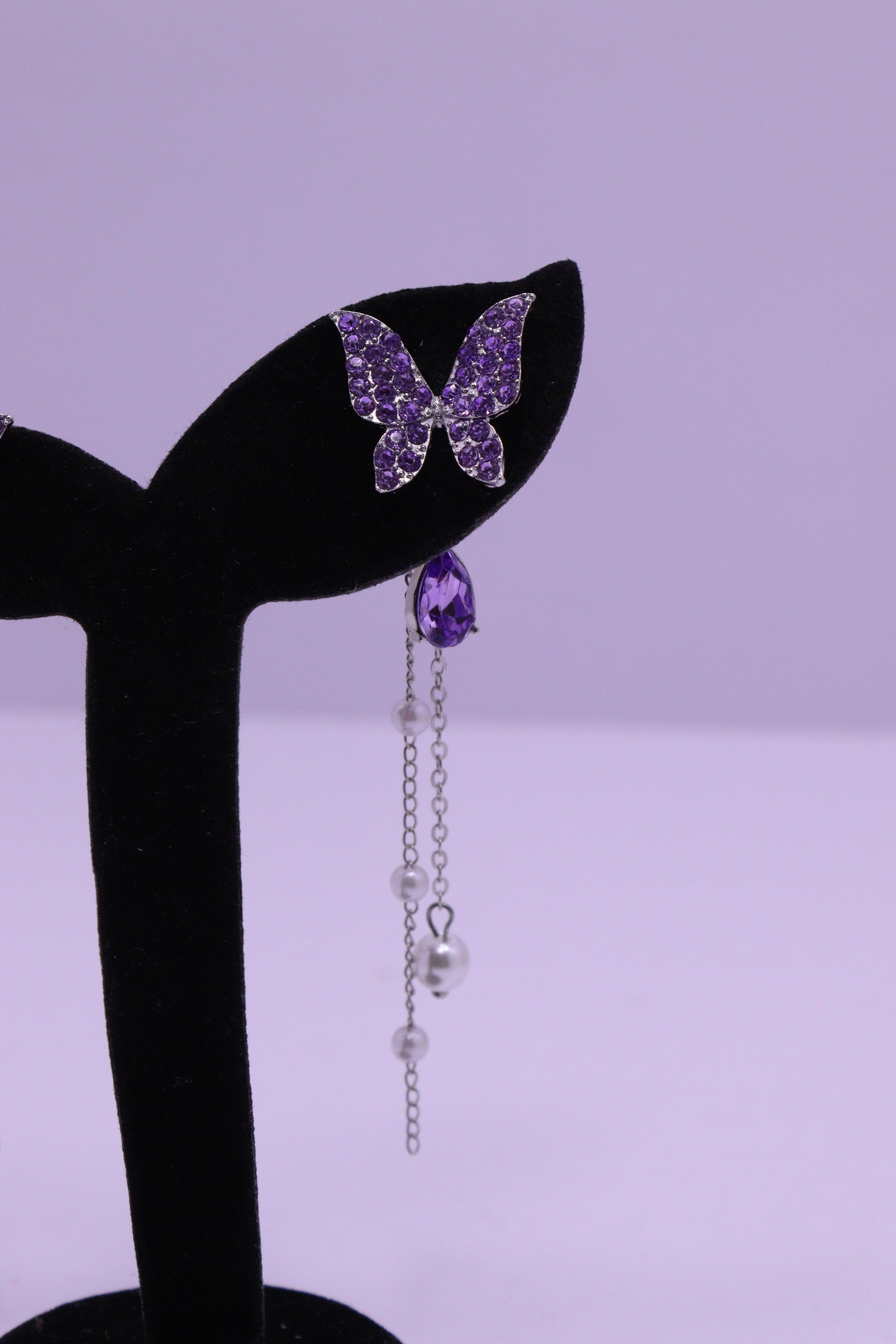 Bold Glow Series 0167 - AZ Silver Ear ring