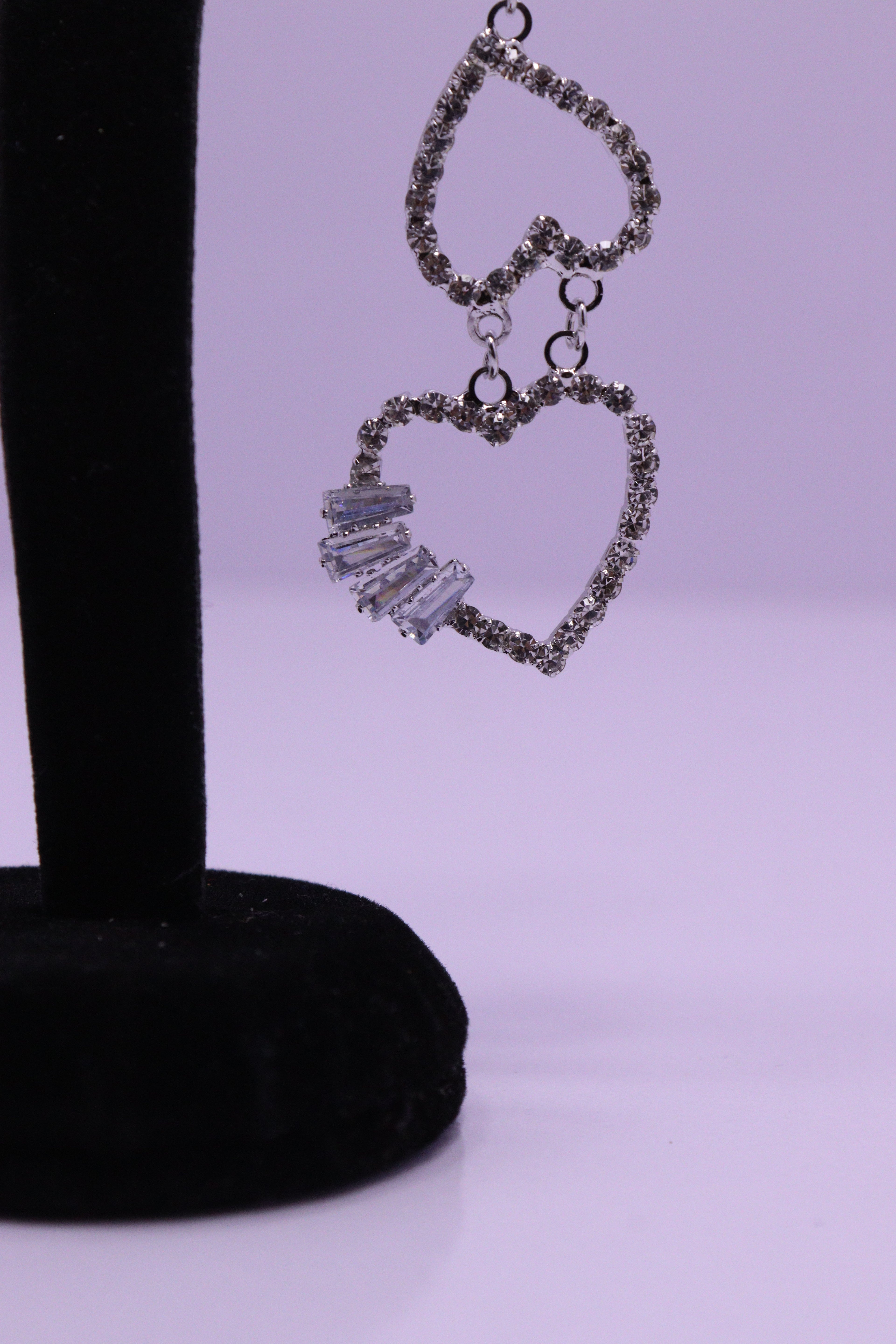 Bold Glow Series 0207 - AZ Silver Ear ring