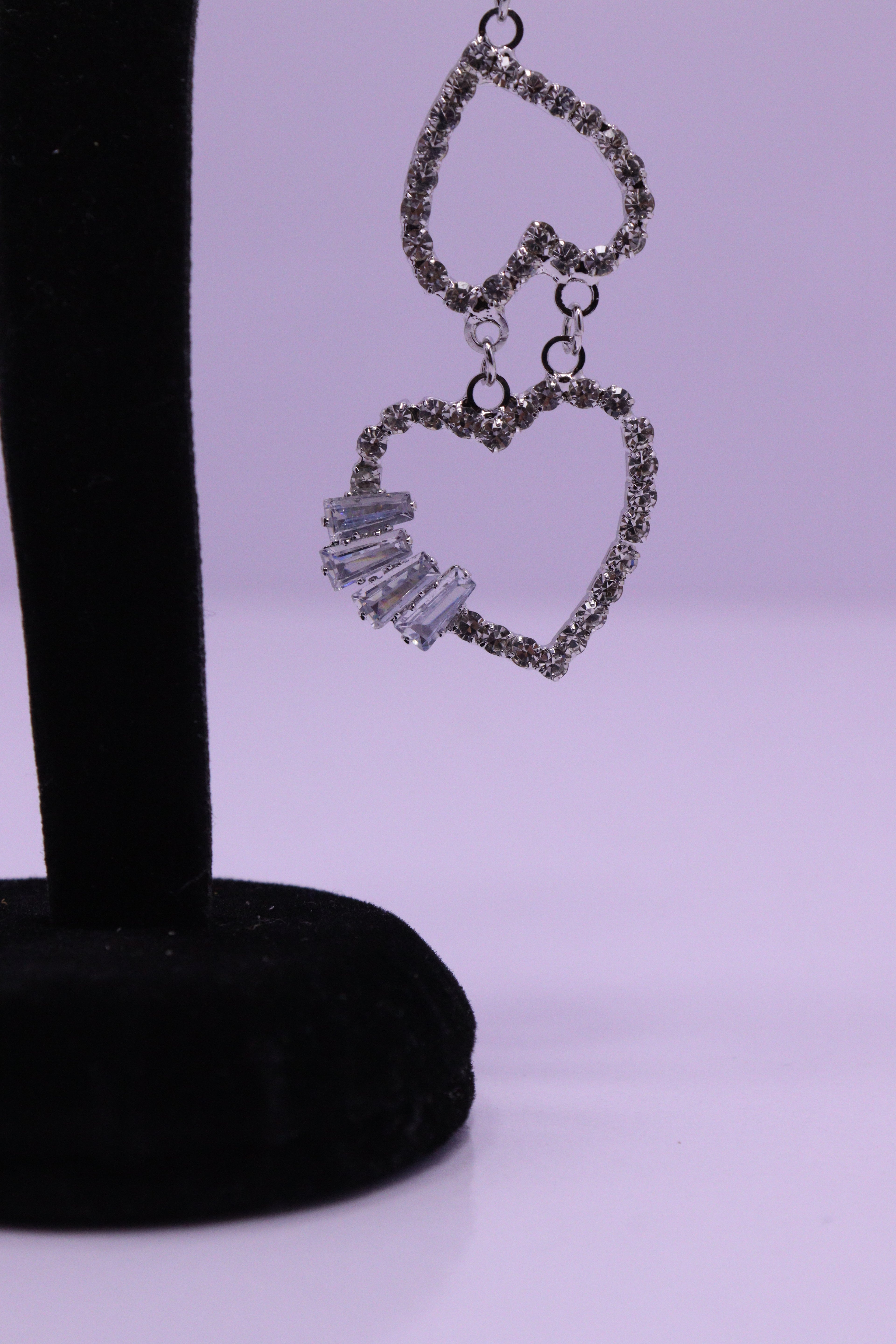 Bold Glow Series 0207 - AZ Silver Ear ring