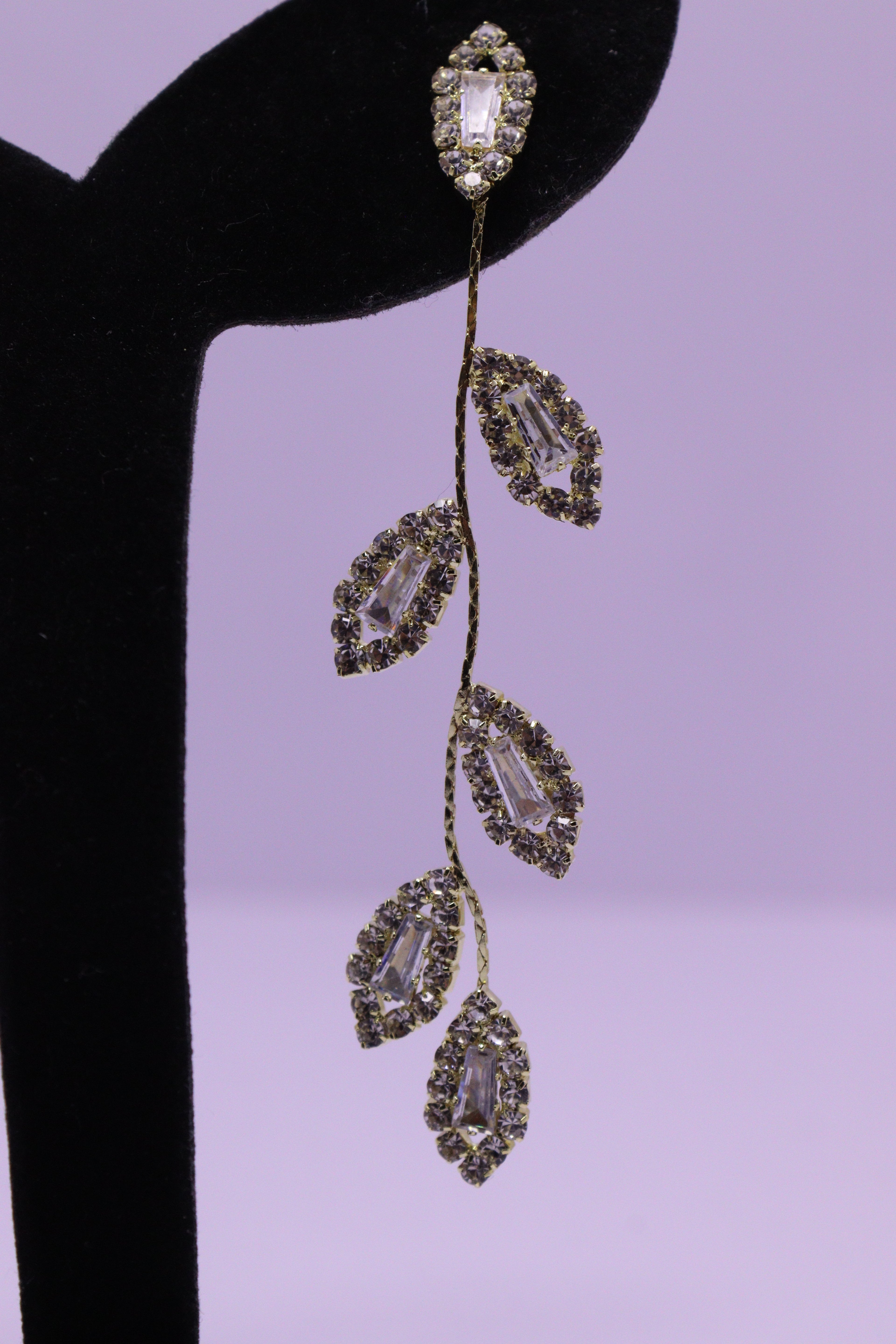 Bold Glow Series 0205 - AZ Golden Ear ring