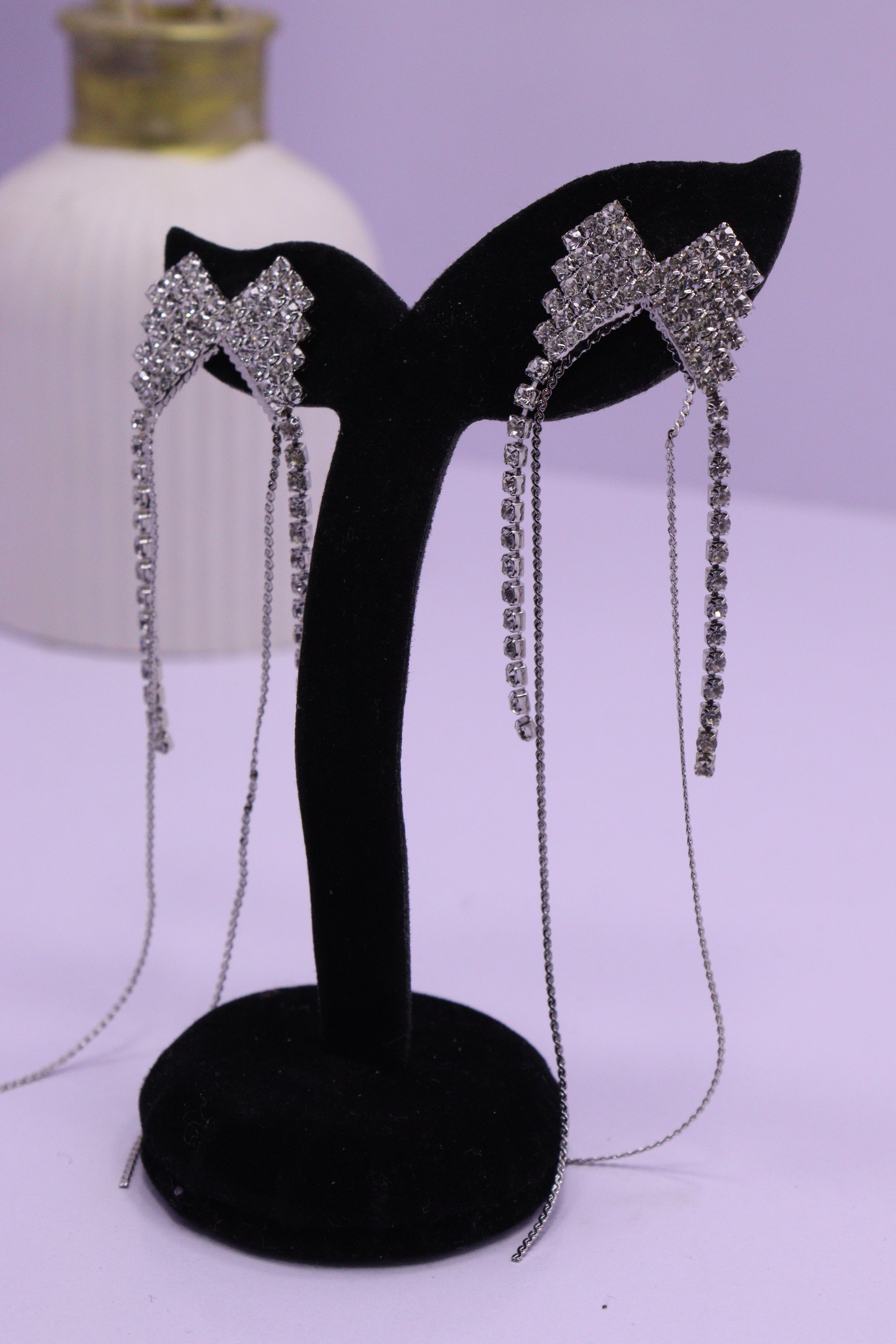 Bold Glow Series 0171 - AZ Silver Ear ring