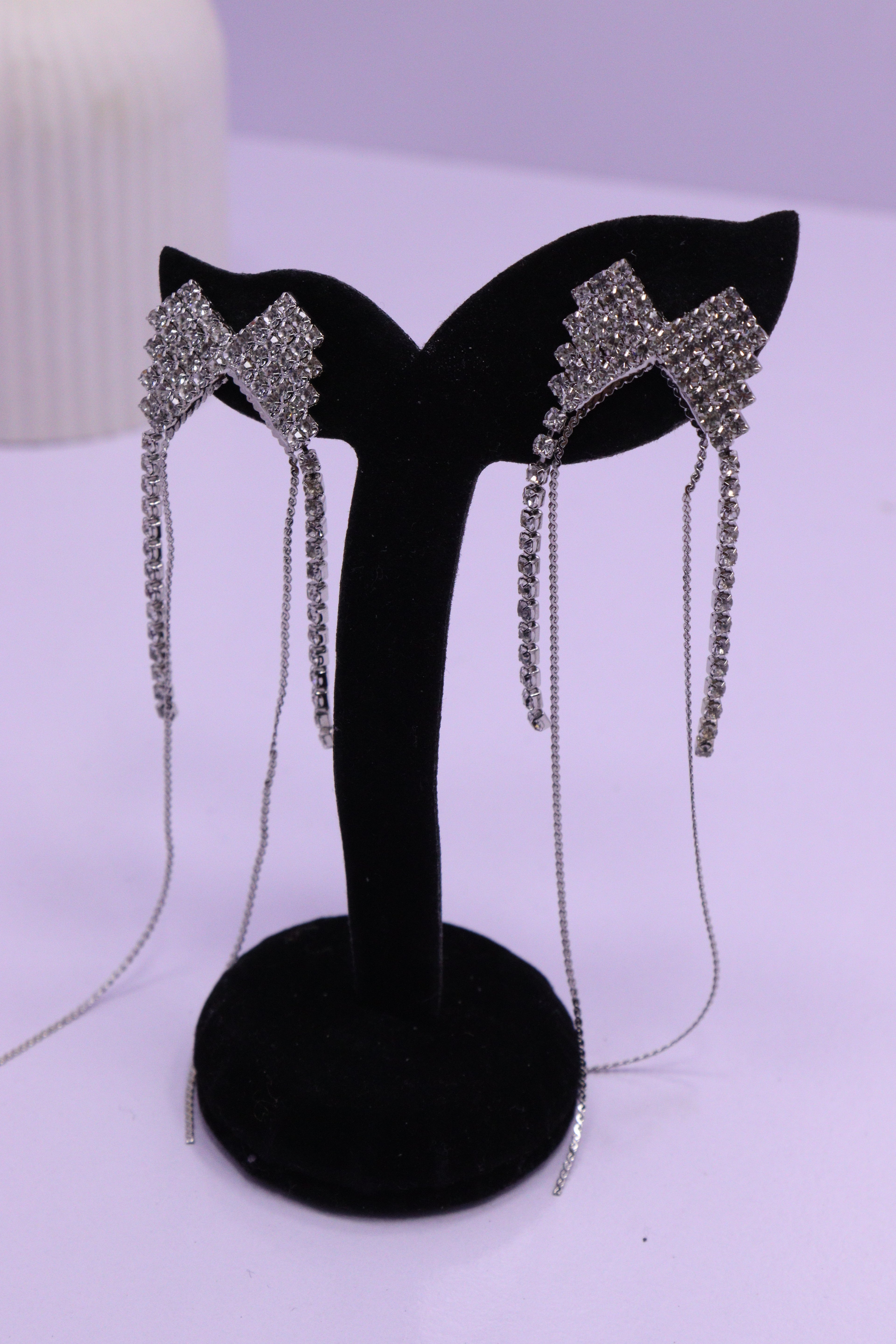 Bold Glow Series 0171 - AZ Silver Ear ring