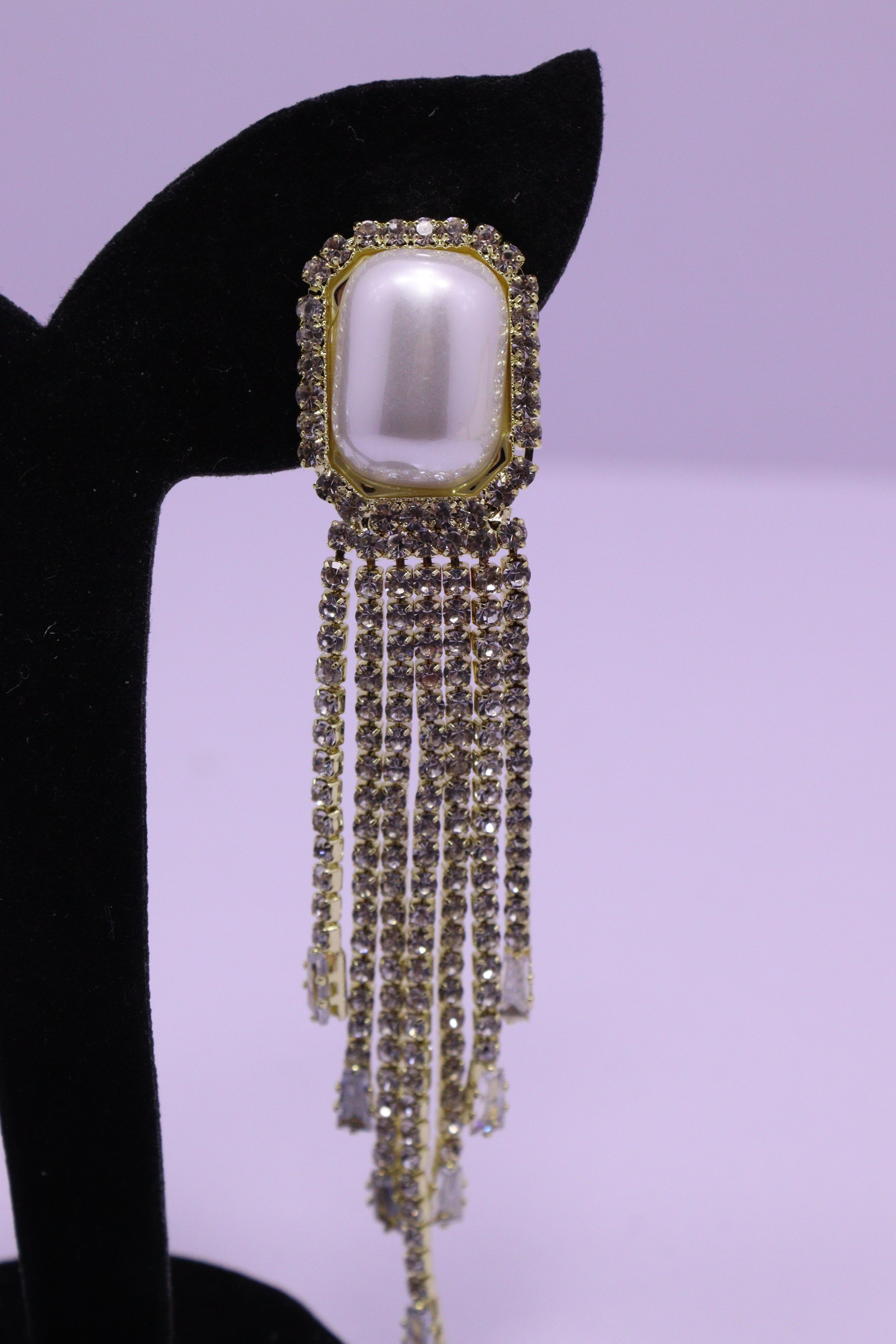 Bold Glow Series 0173 - AZ Golden Ear ring