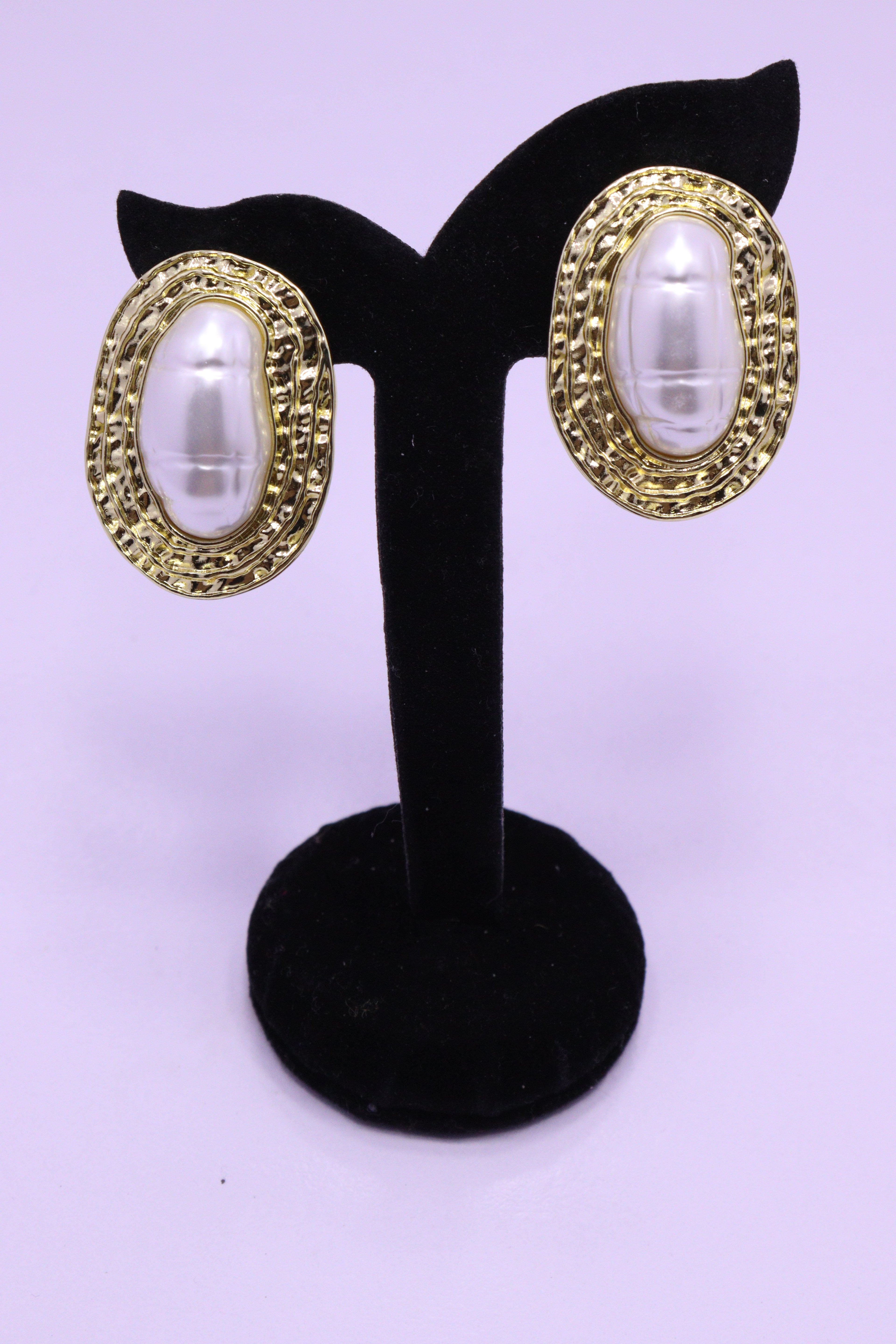 Bold Glow Series 0178 - AZ Golden Ear ring