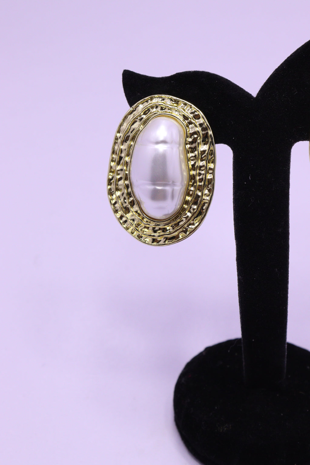 Bold Glow Series 0178 - AZ Golden Ear ring