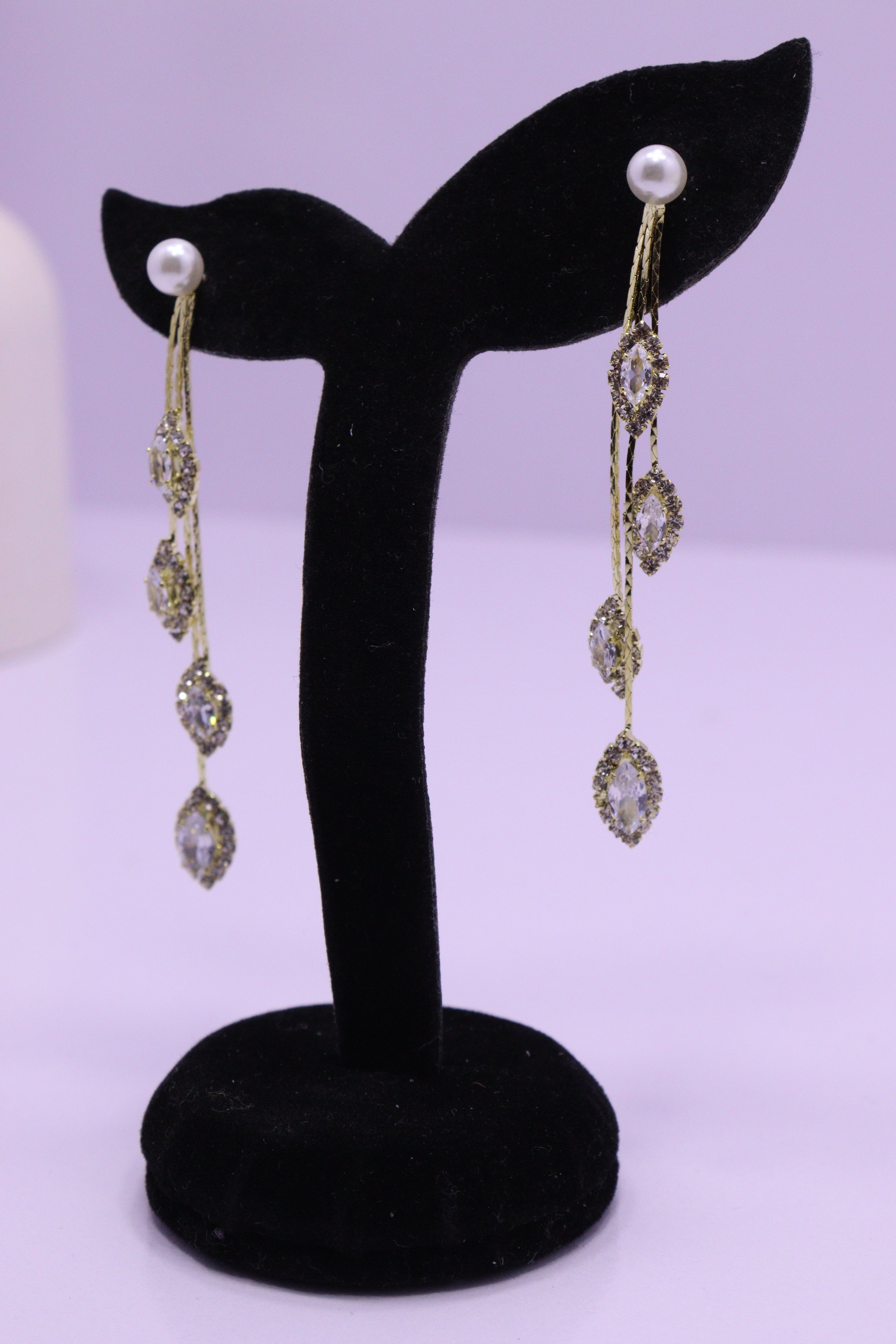 Bold Glow Series 0179 - AZ Golden Ear ring