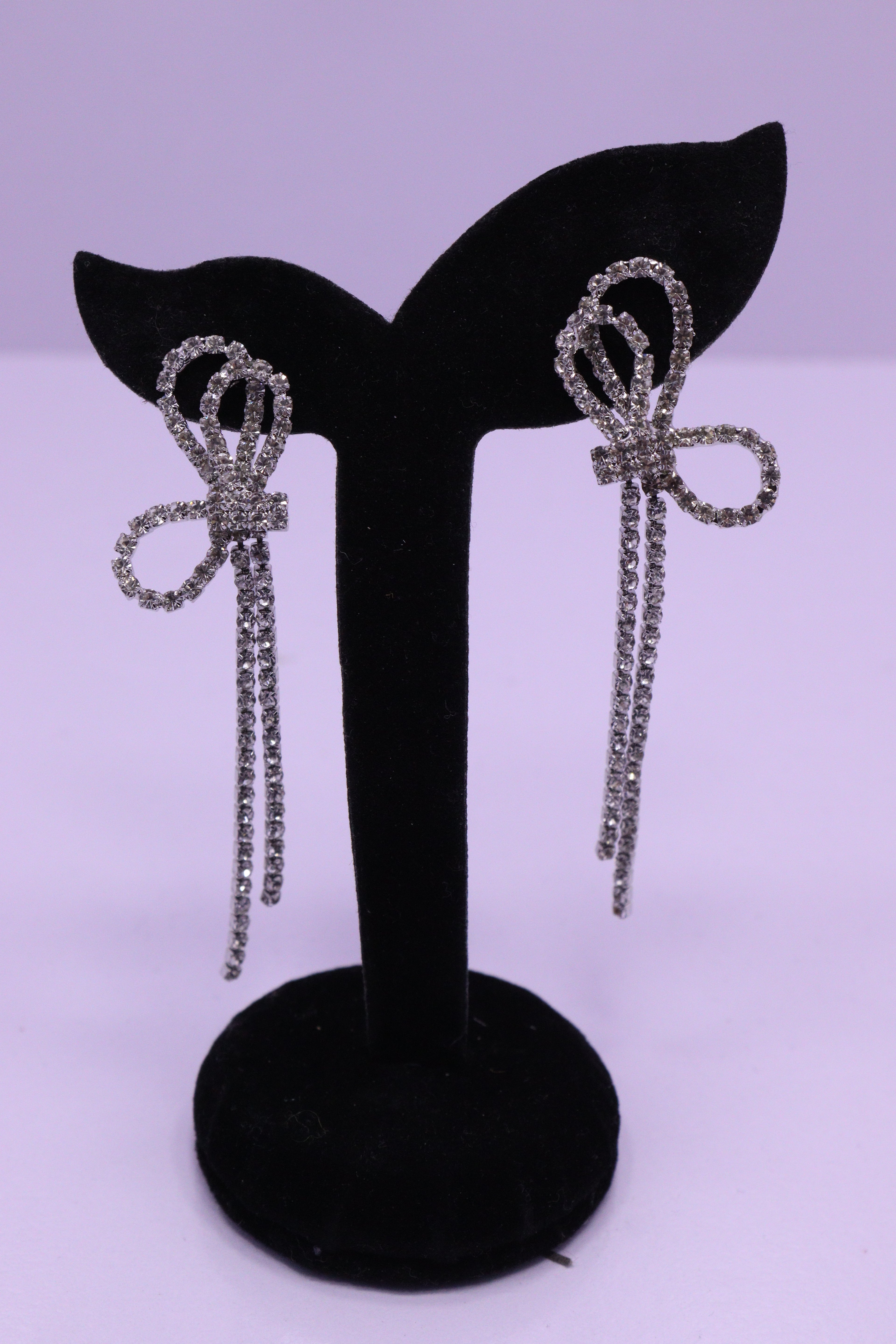 Bold Glow Series 0185 - AZ Silver Ear ring