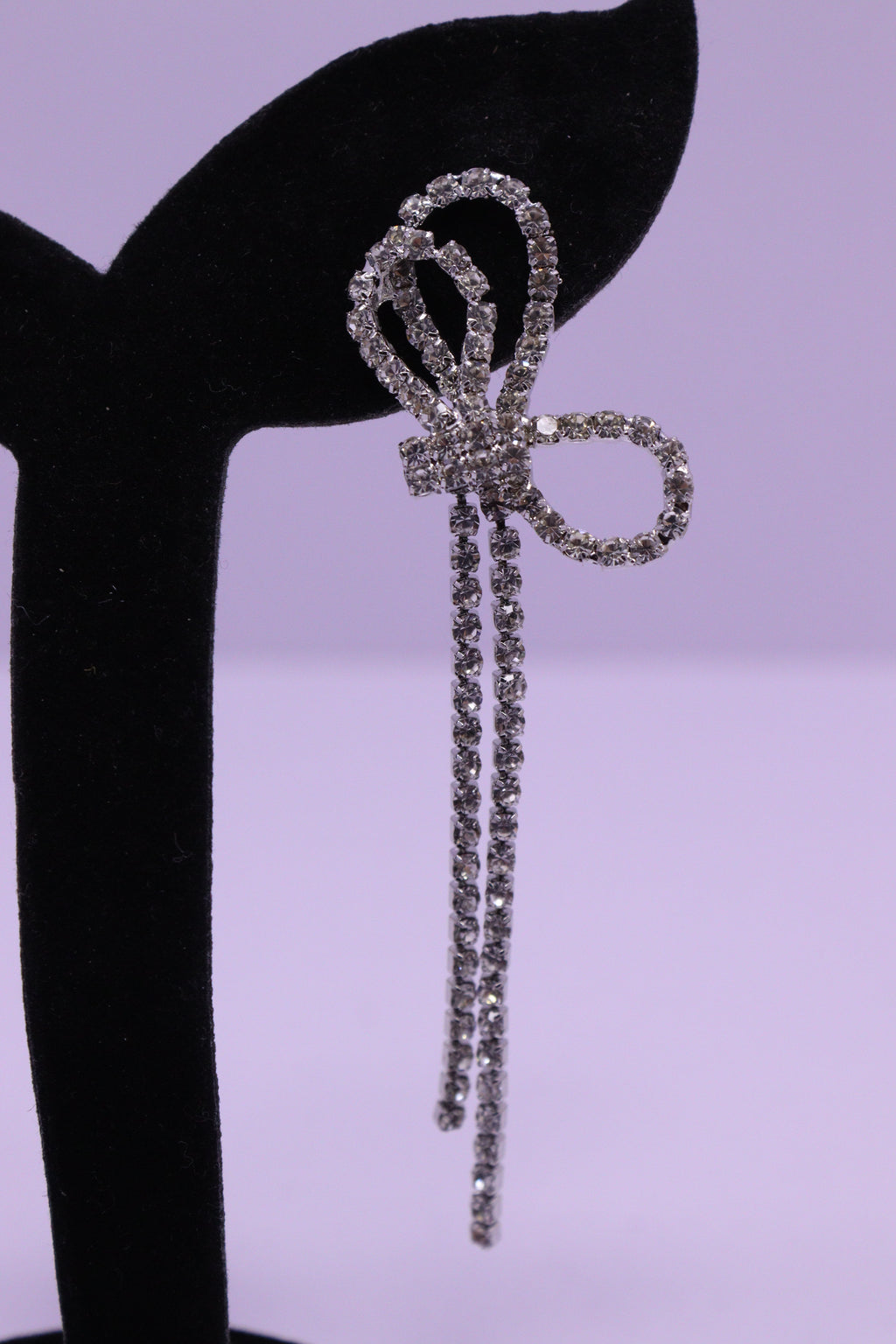 Bold Glow Series 0185 - AZ Silver Ear ring