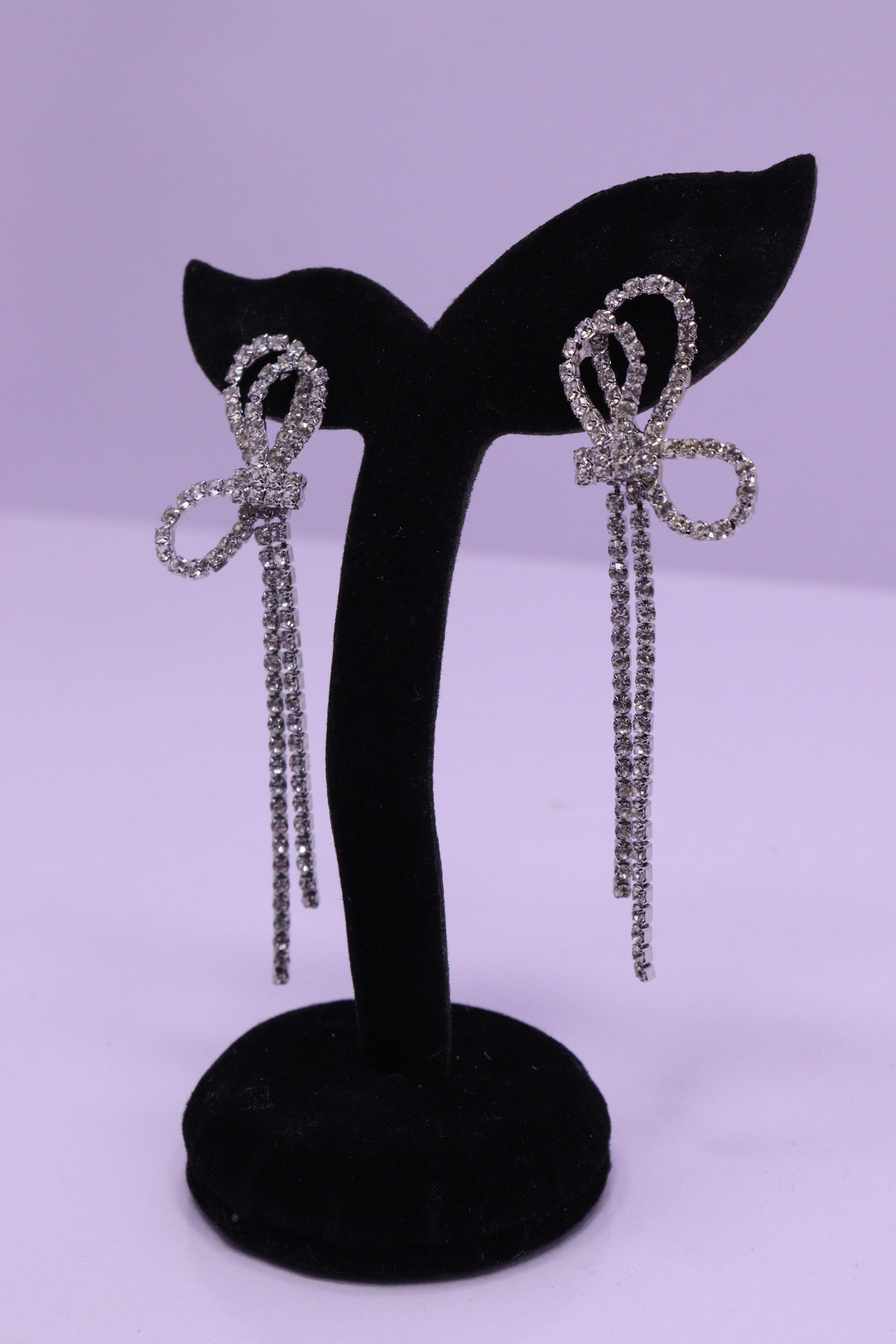 Bold Glow Series 0185 - AZ Silver Ear ring