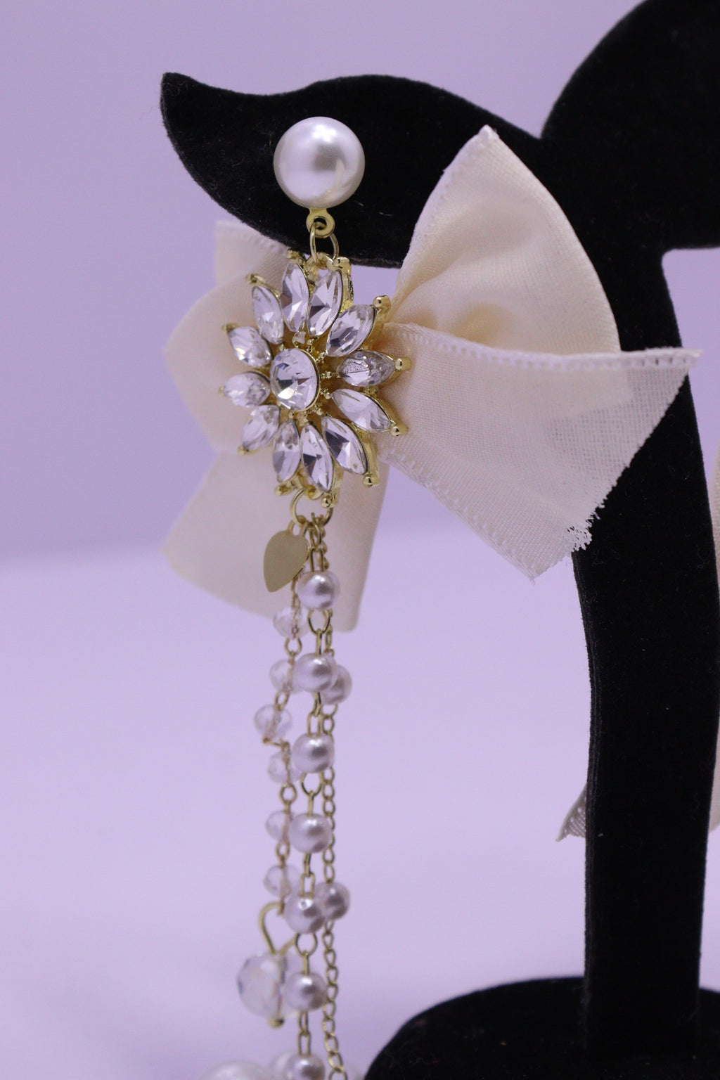 Bold Glow Series 0187 - AZ Silver Ear ring