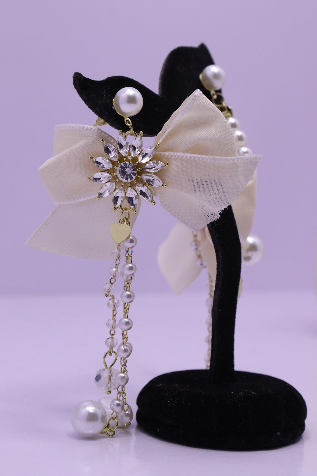 Bold Glow Series 0187 - AZ Silver Ear ring