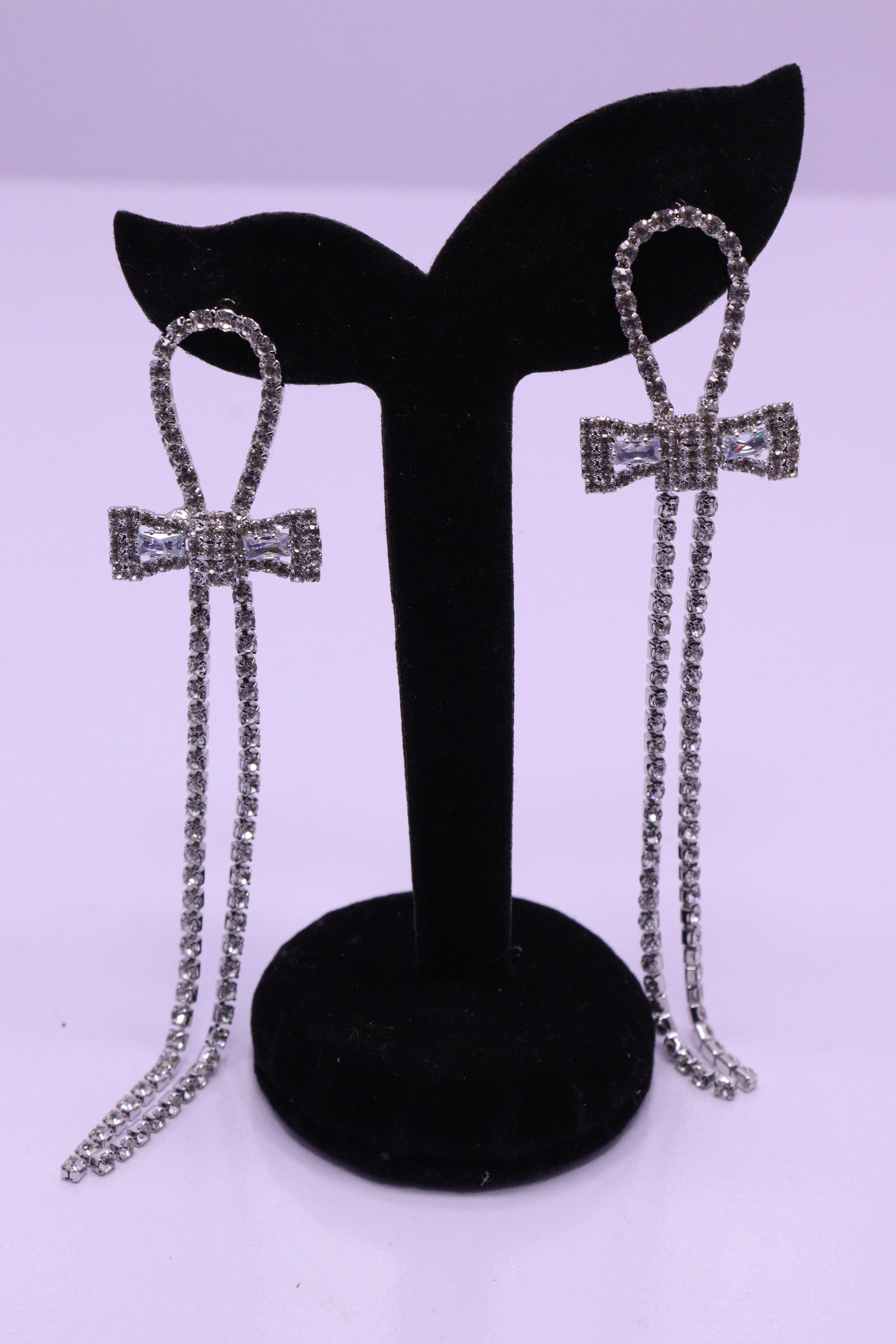 Bold Glow Series 0198 - AZ Silver Ear ring