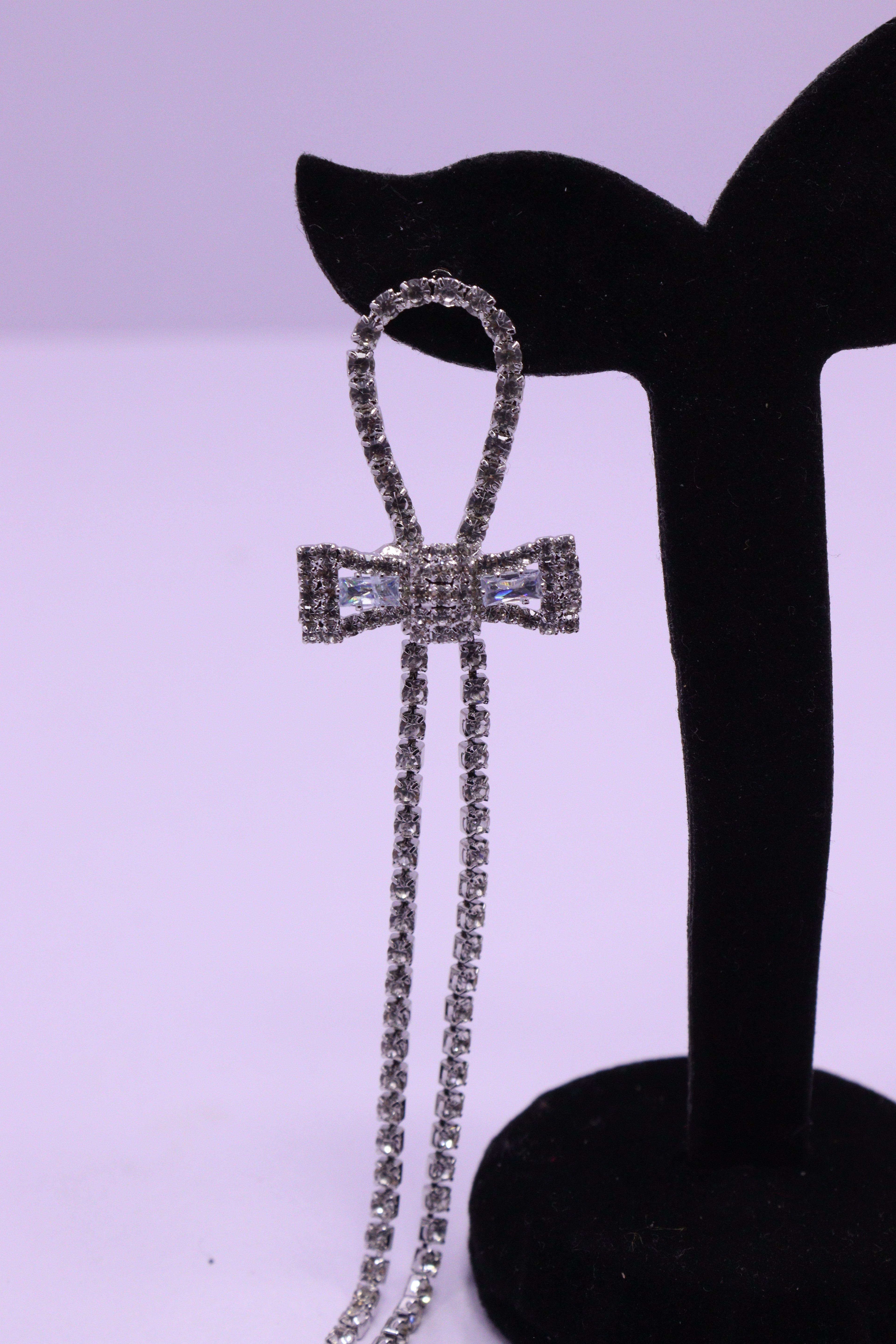 Bold Glow Series 0198 - AZ Silver Ear ring