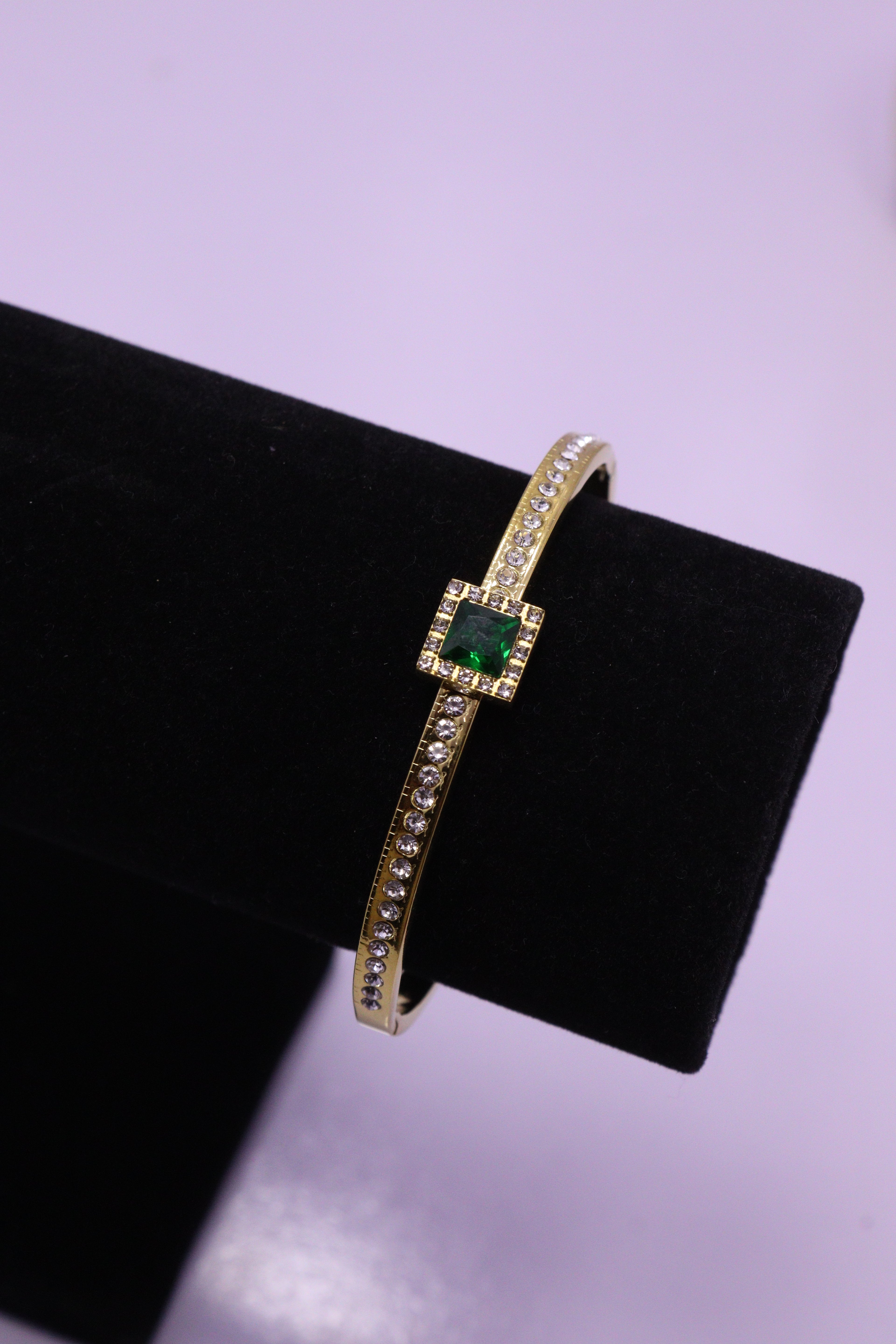 Sleek Wrist Series 0069 - AZ Golden Bangle