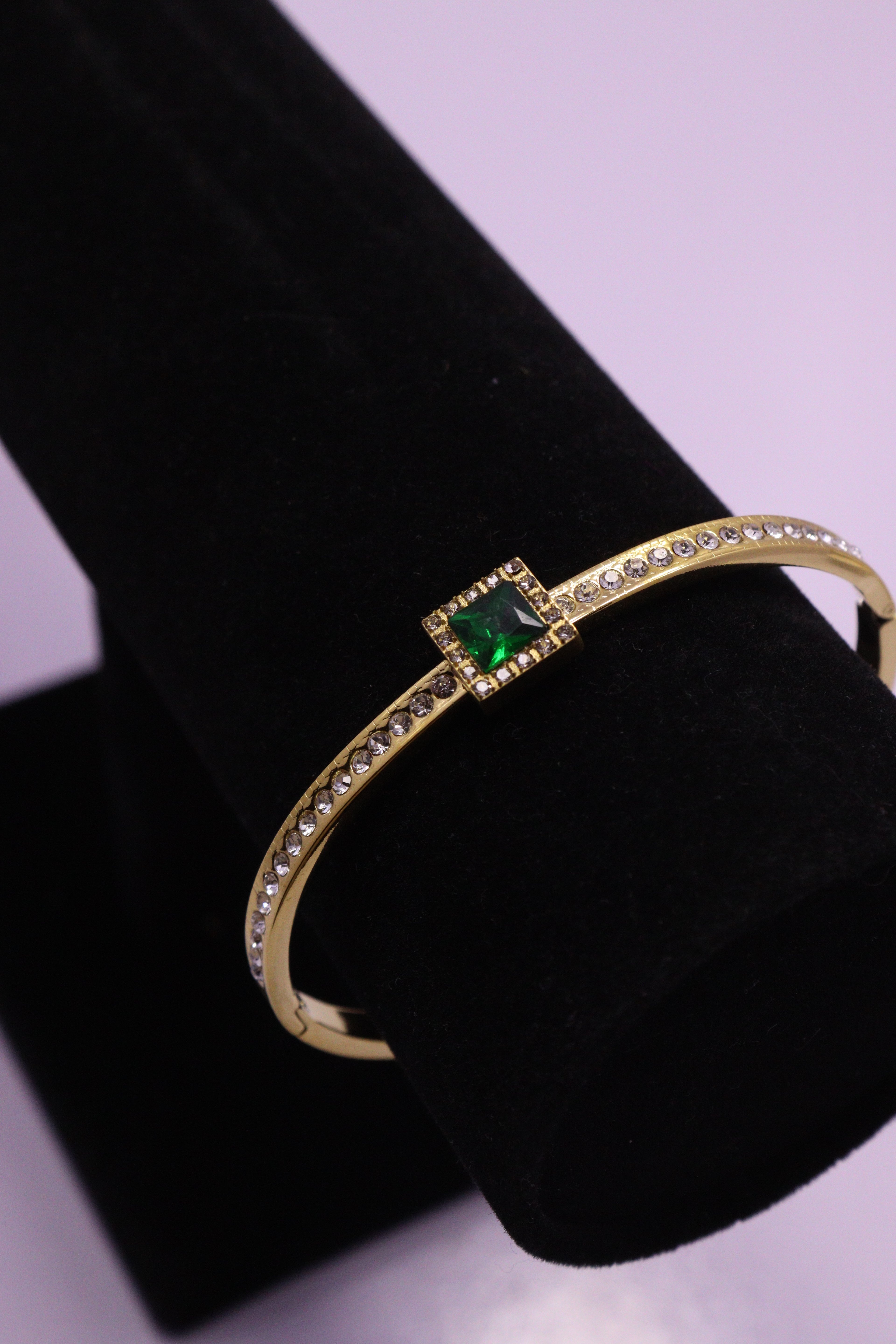 Sleek Wrist Series 0069 - AZ Golden Bangle