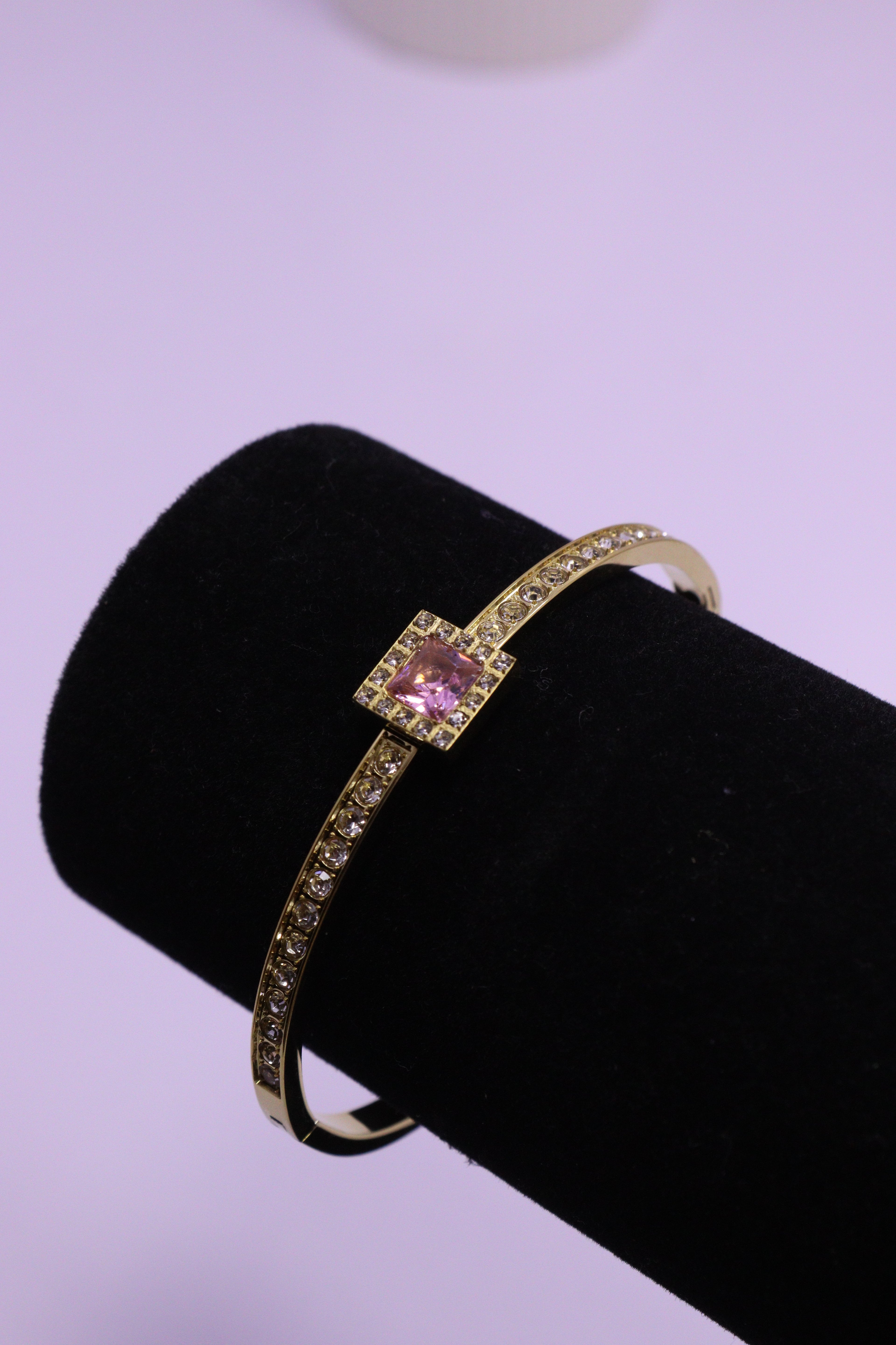 Sleek Wrist Series 0071 - AZ Golden Bangle