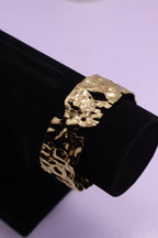 Sleek Wrist Series 0075 - AZ Golden Bangle