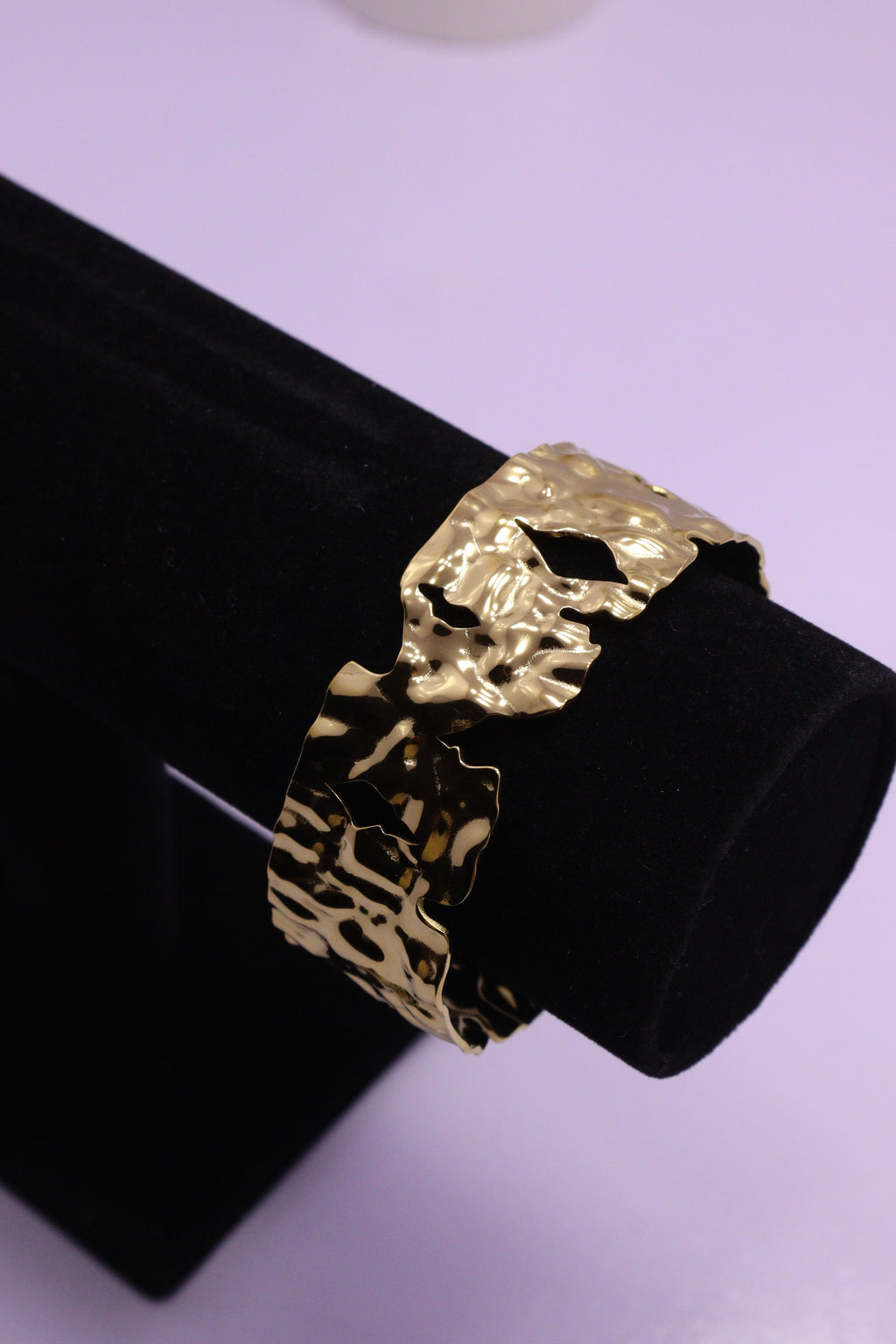 Sleek Wrist Series 0075 - AZ Golden Bangle