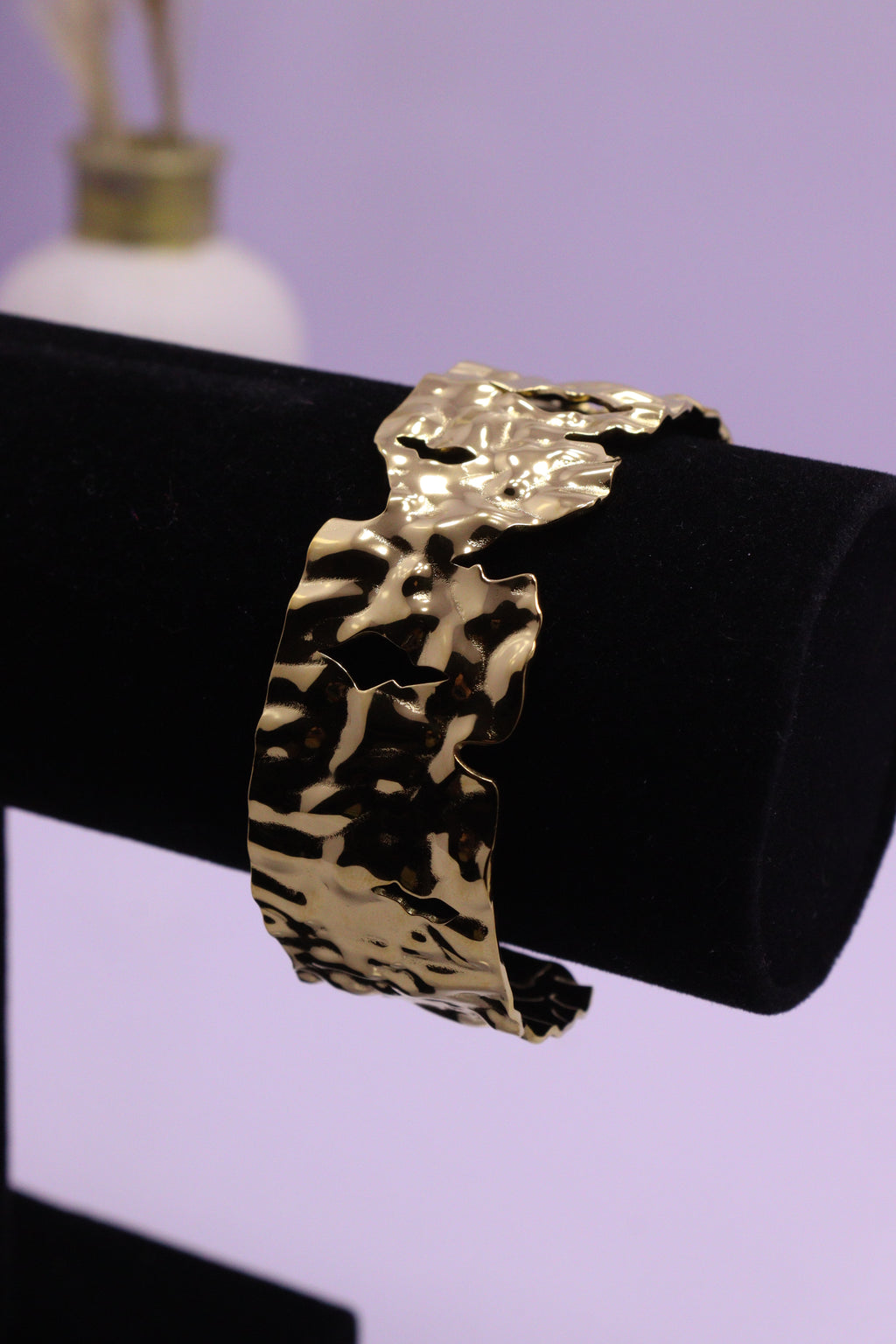 Sleek Wrist Series 0075 - AZ Golden Bangle