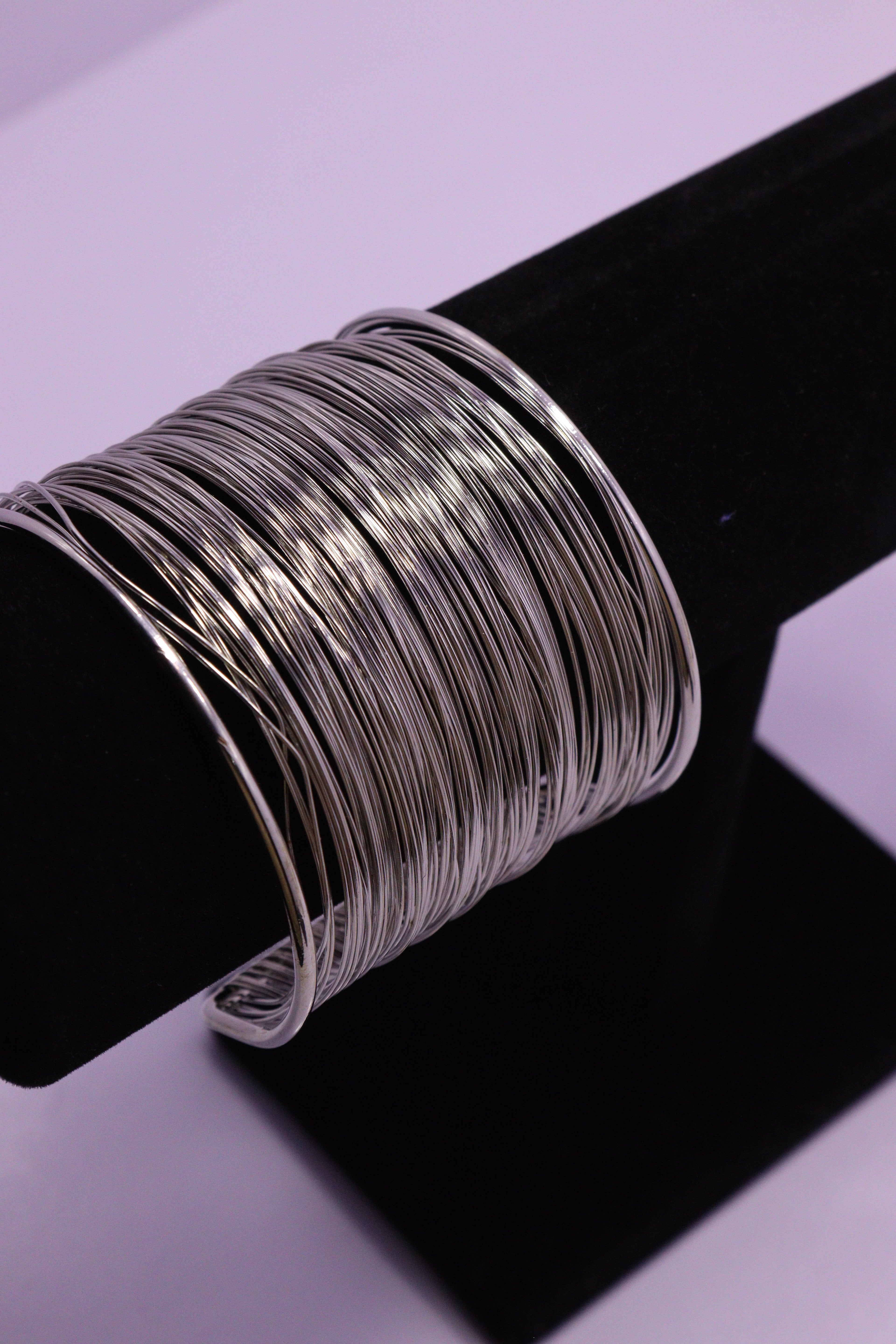 Sleek Wrist Series 0077 - AZ Silver Bangle