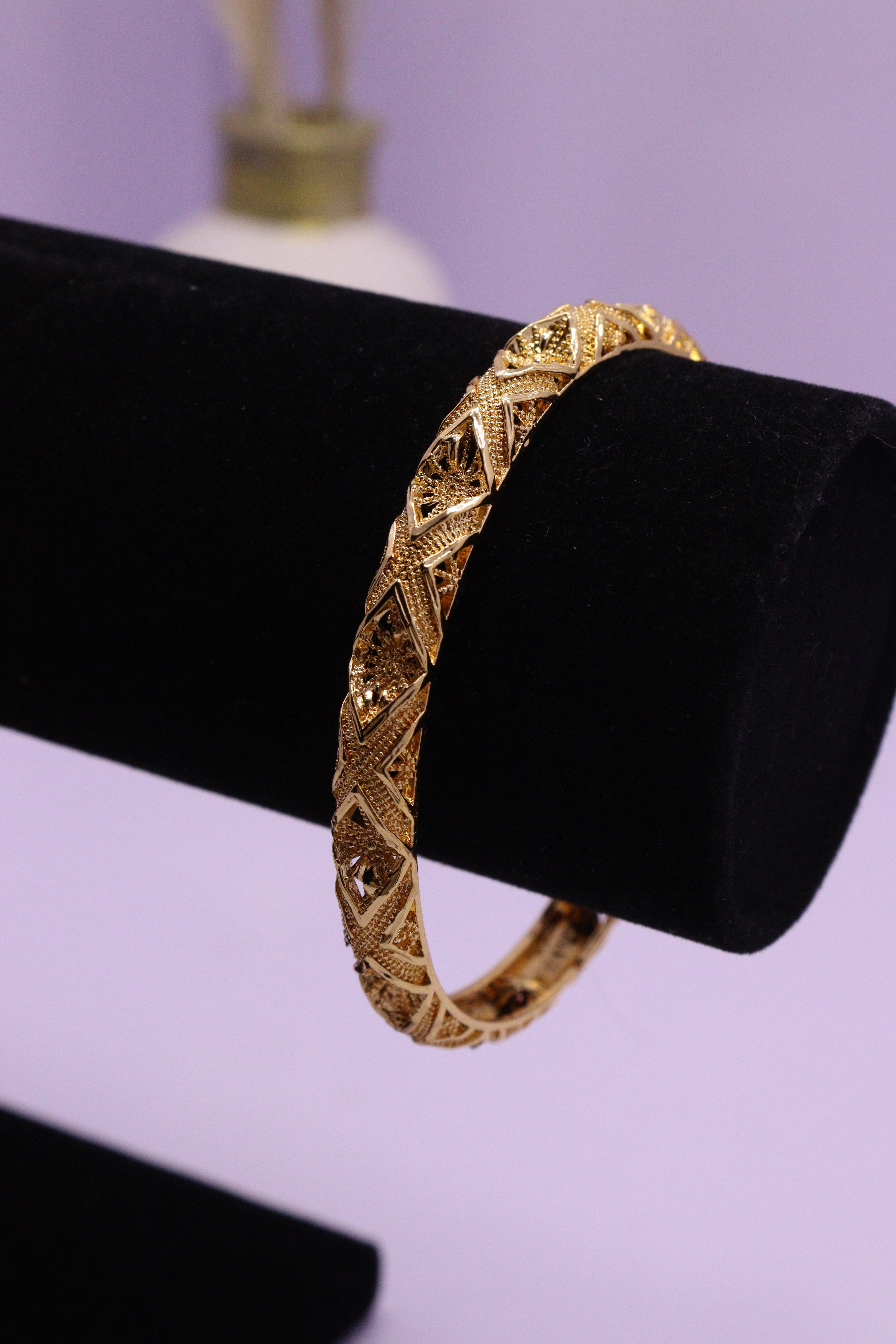 Sleek Wrist Series 0111 - AZ Golden Bangle