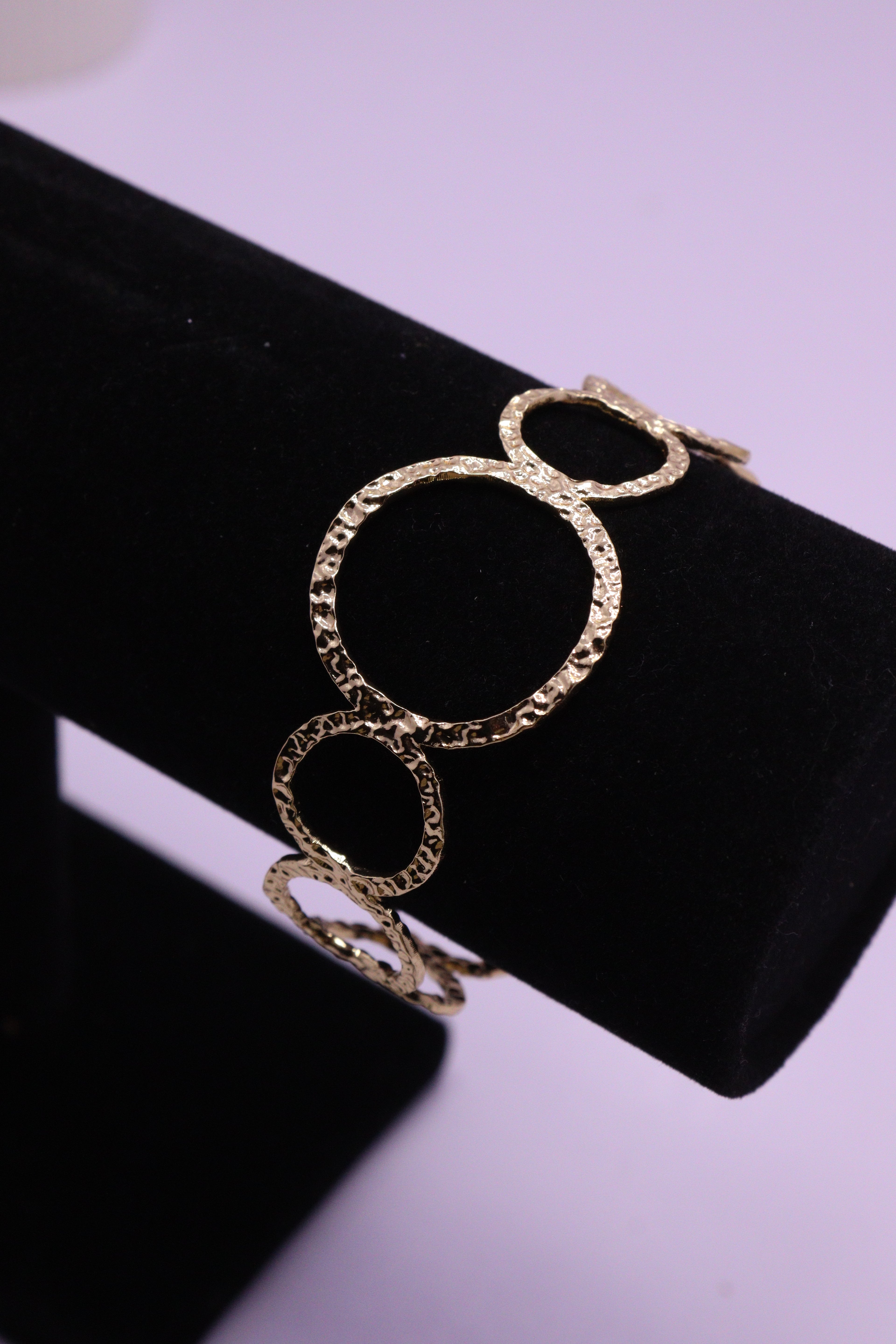 Sleek Wrist Series 0079 - AZ Golden Bangle