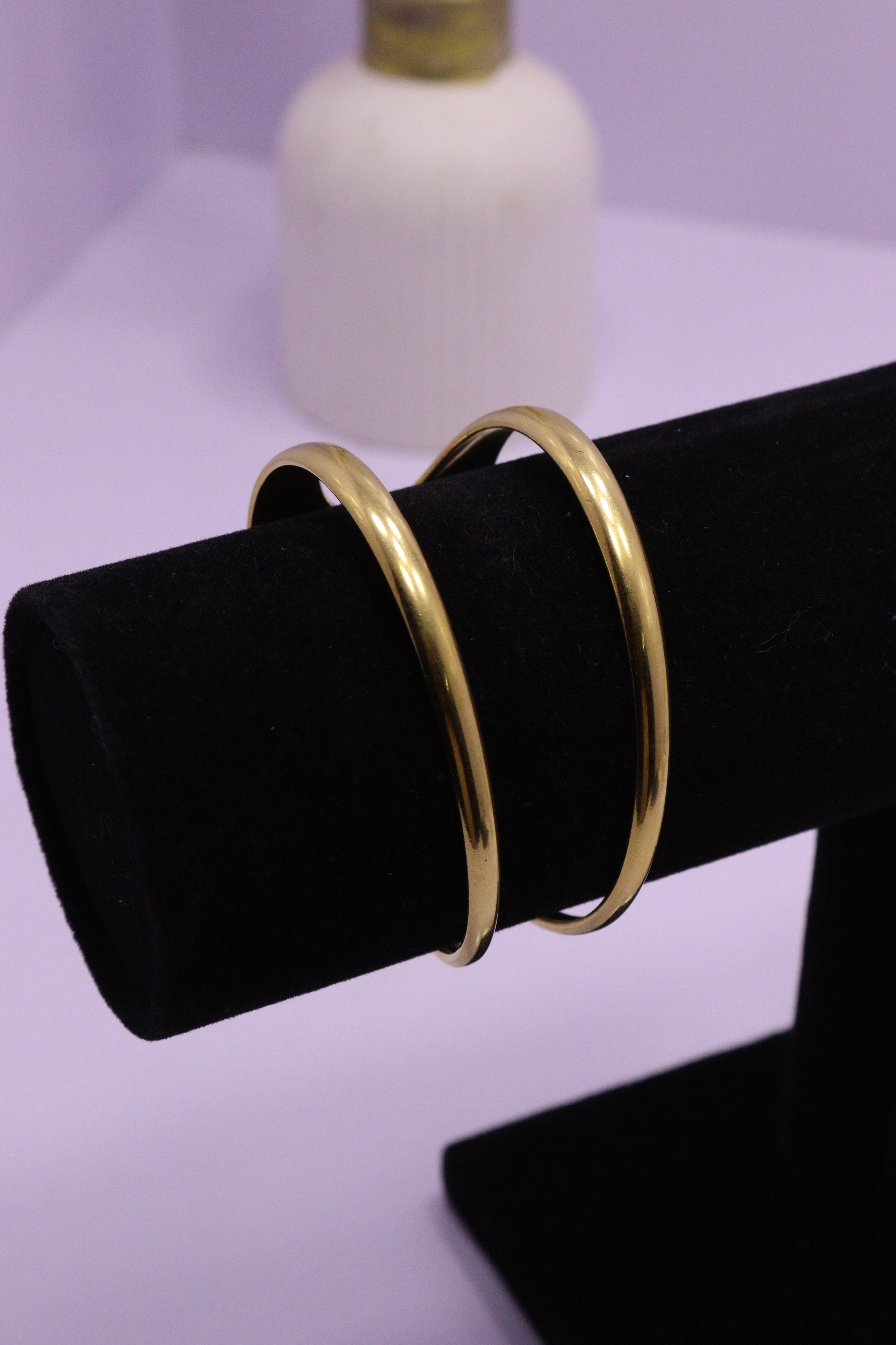 Sleek Wrist Series 0086 - AZ Golden Bangle