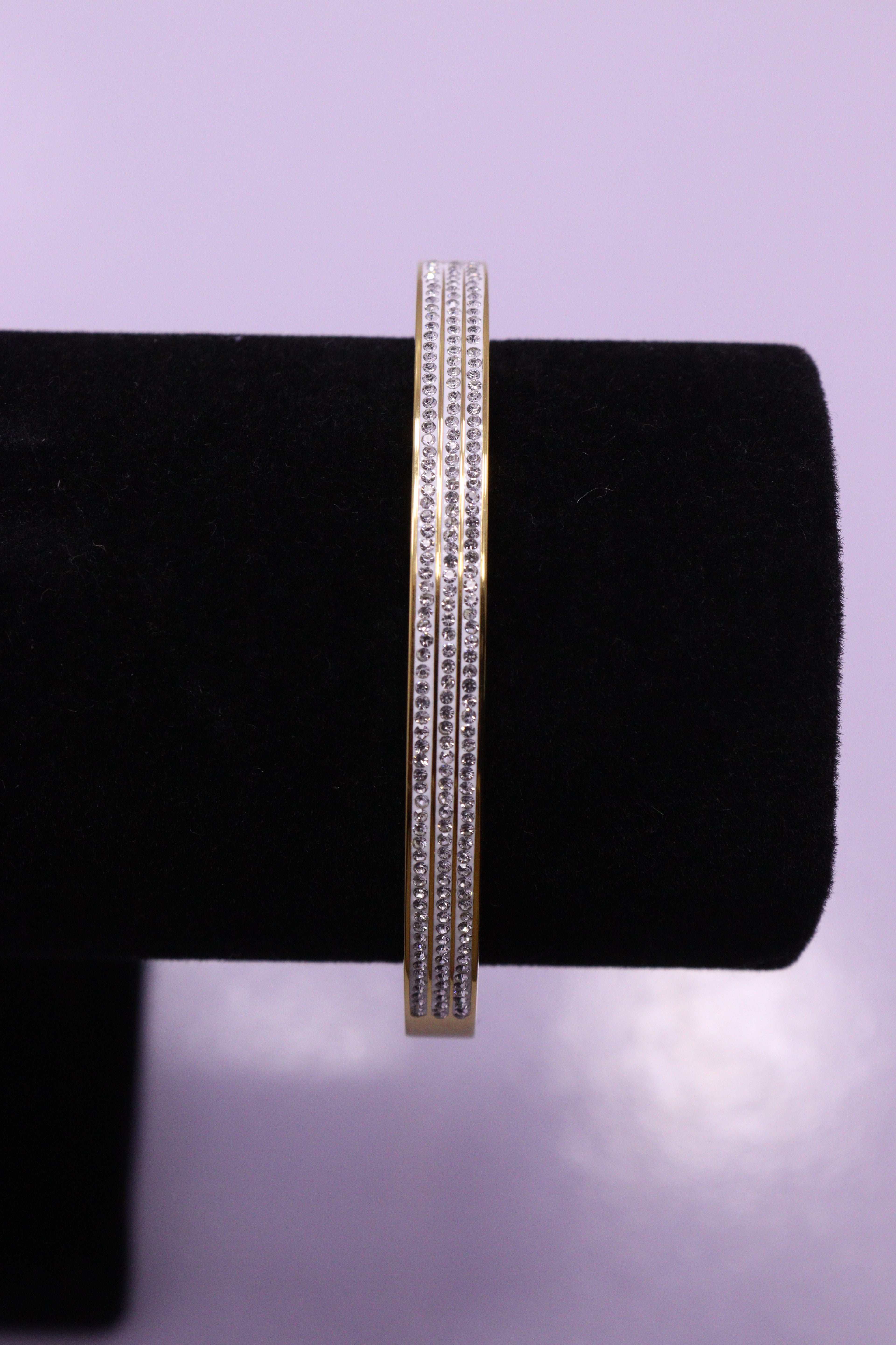 Sleek Wrist Series 0087 - AZ Golden Bangle