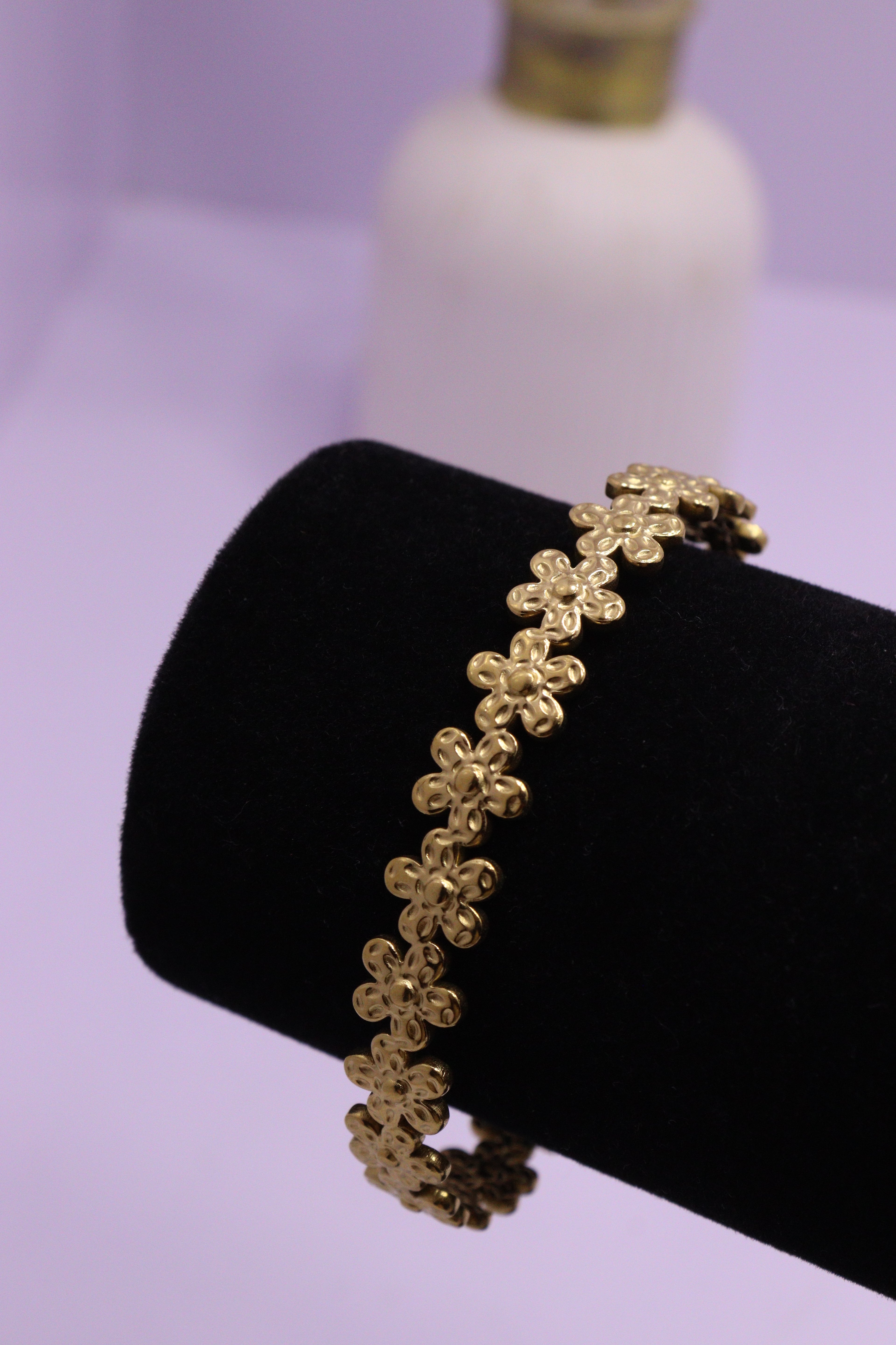 Sleek Wrist Series 0088 - AZ Golden Bangle