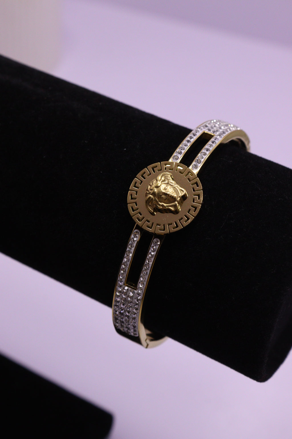 Sleek Wrist Series 0089 - AZ Golden Bangle