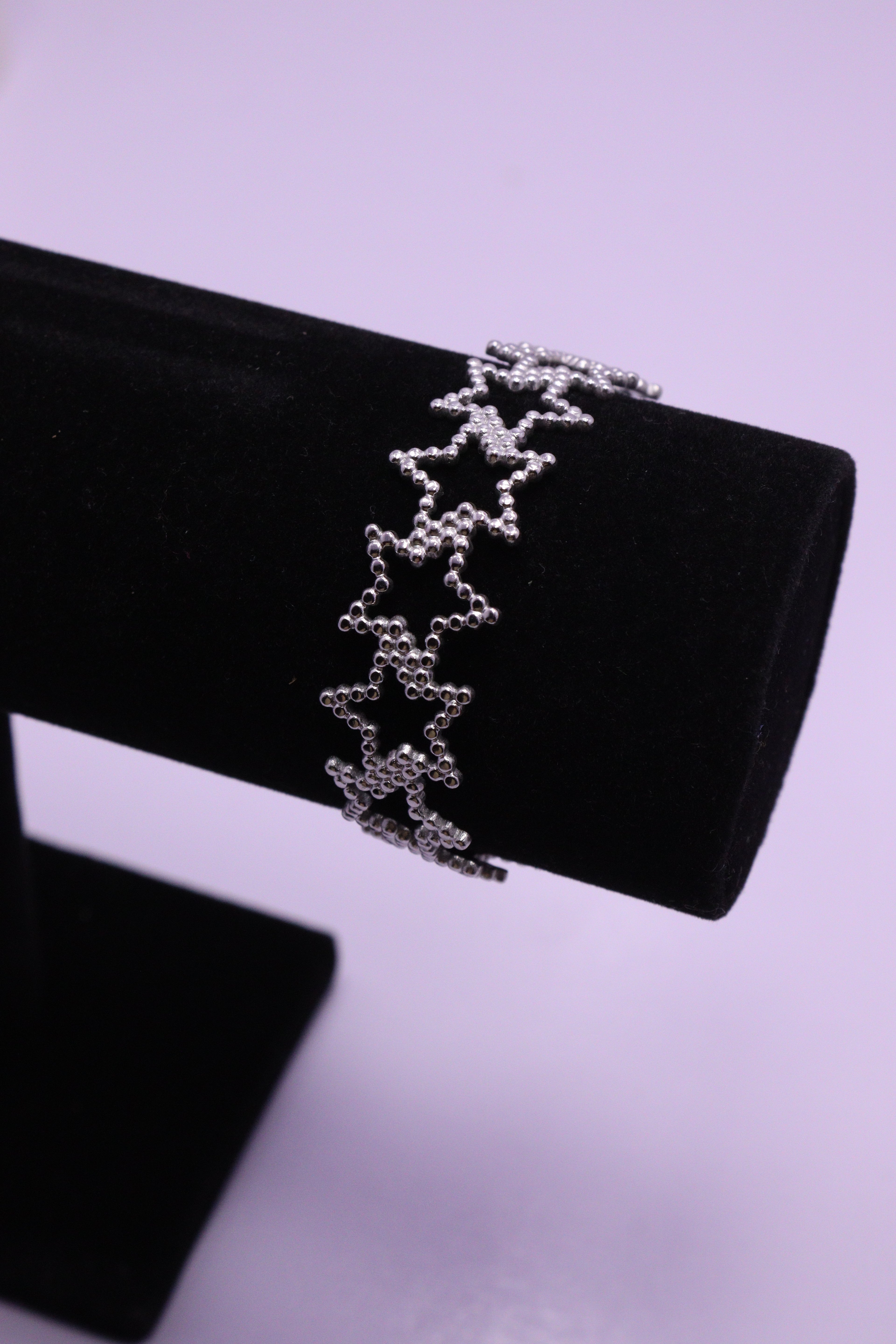 Sleek Wrist Series 0098 - AZ Silver Bangle