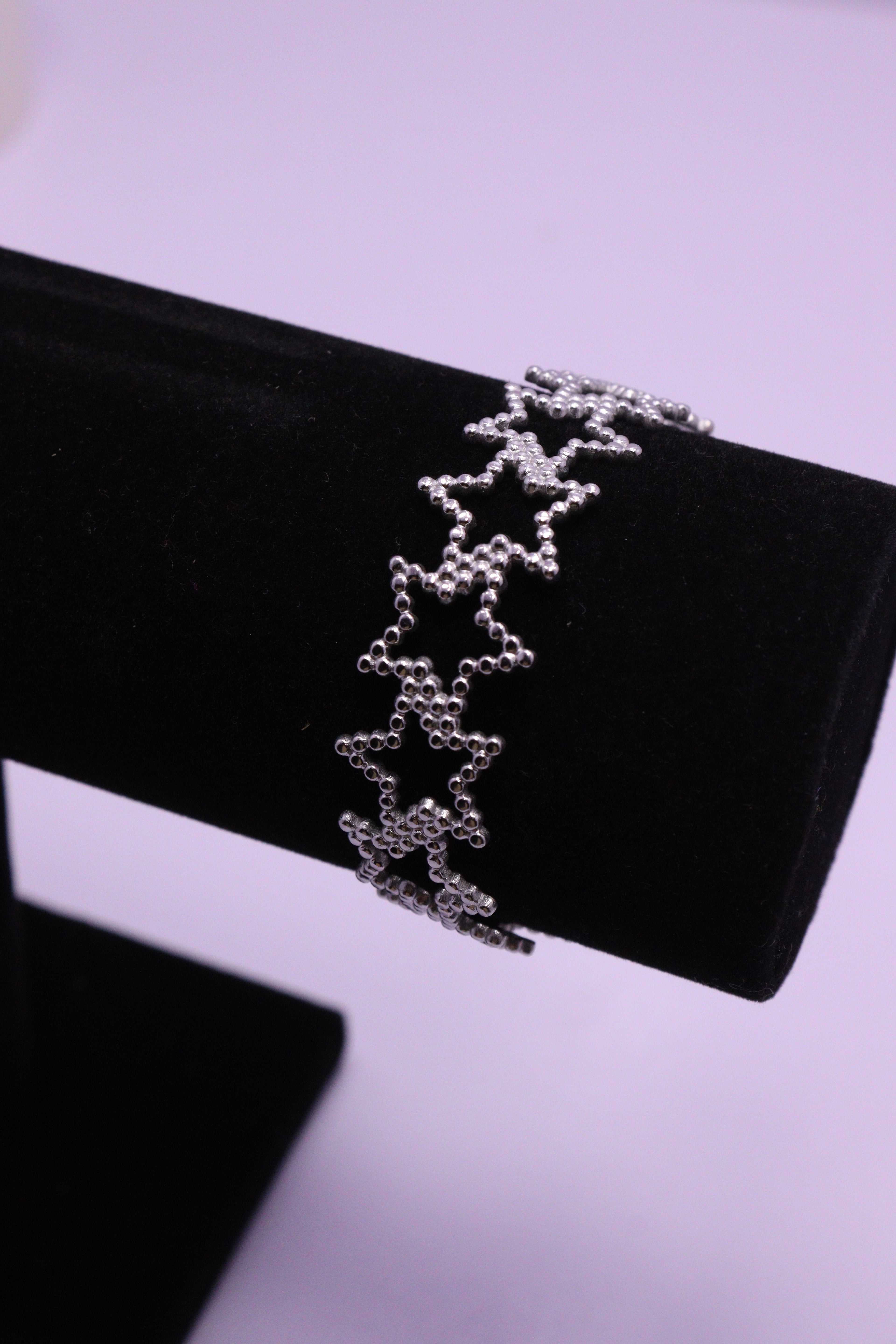 Sleek Wrist Series 0098 - AZ Silver Bangle