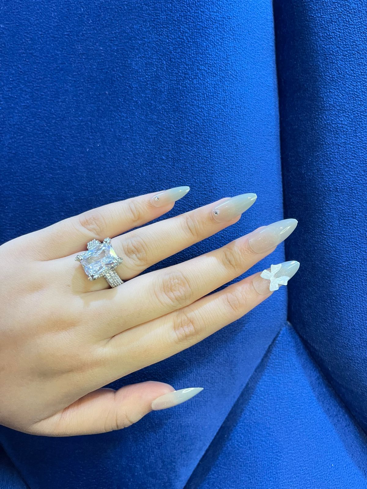 Almond Nude Ombre- - White Bow Press ons