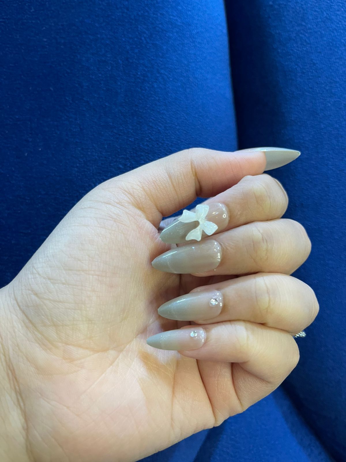 Almond Nude Ombre- - White Bow Press ons