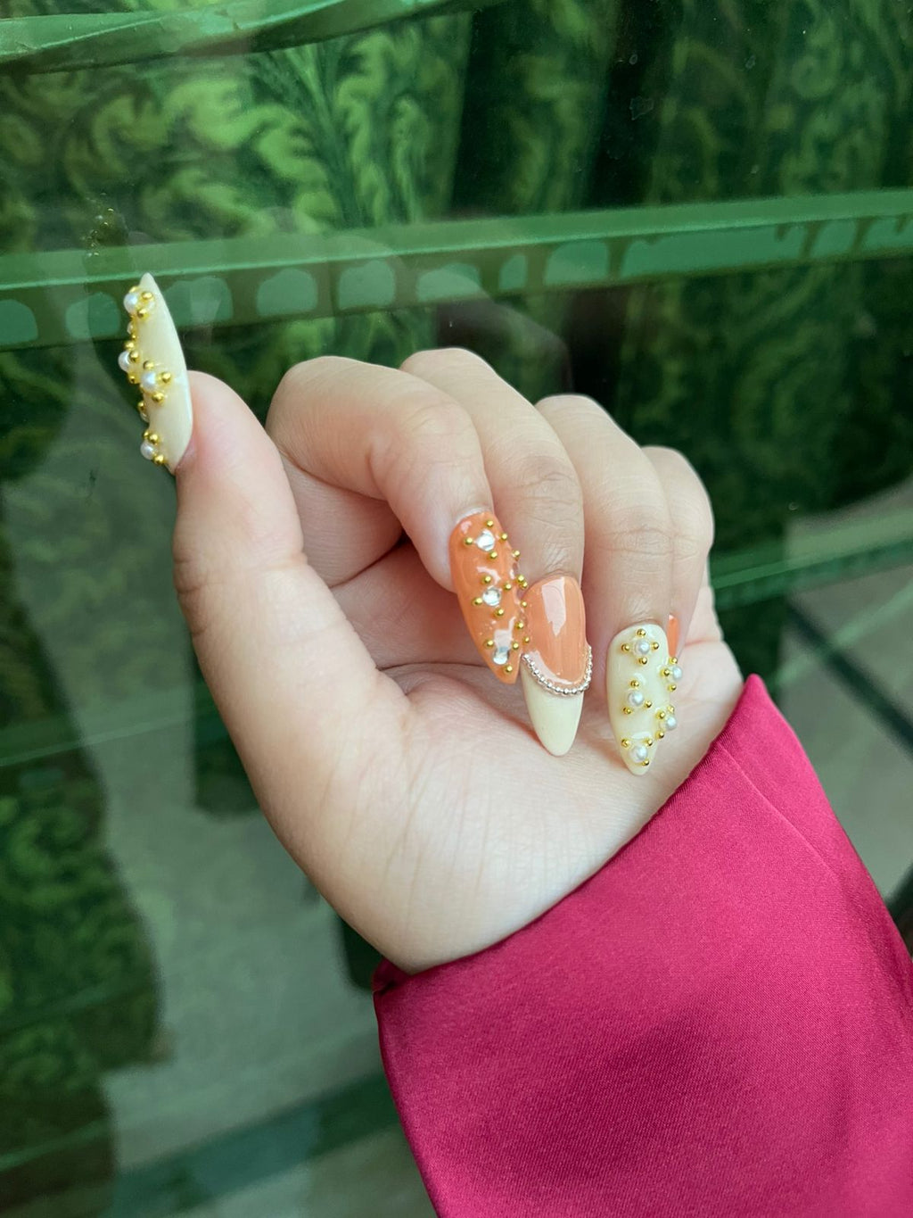 Creamy White & Peach Pearl Elegance Press ons – Wedding & Event Collection