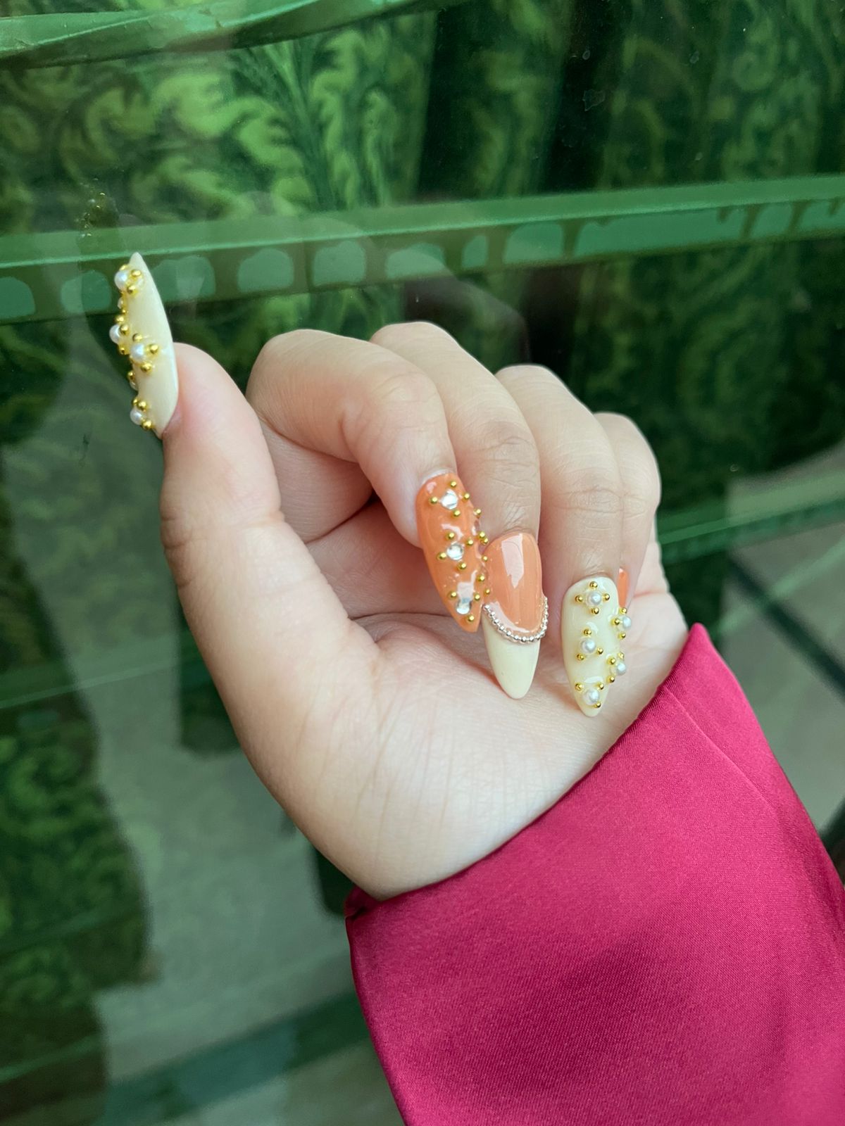 Creamy White & Peach Pearl Elegance Press ons – Wedding & Event Collection