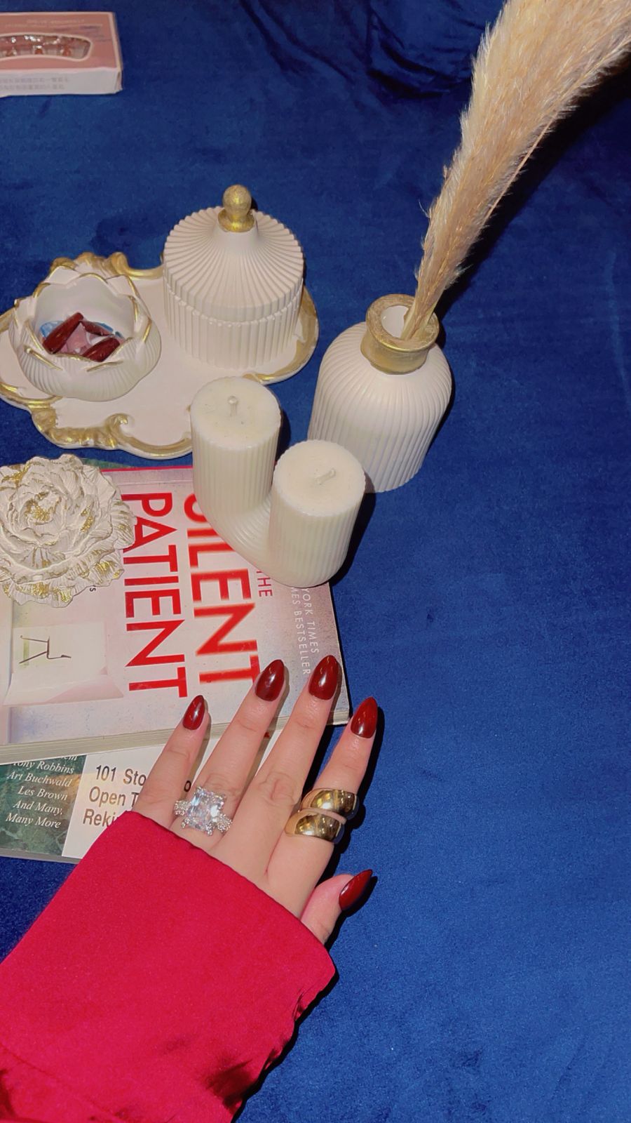 Cherry Red Bliss – Short Almond Press ons Nails