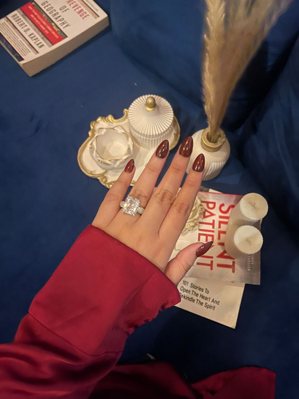 Cherry Red Bliss – Short Almond Press ons Nails