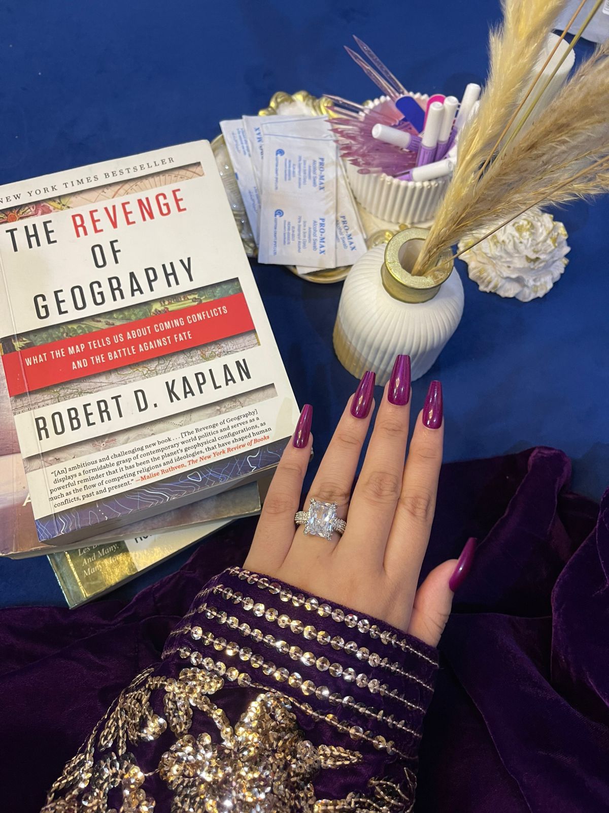 Purple Aura – Cat Eye Coffin Nails